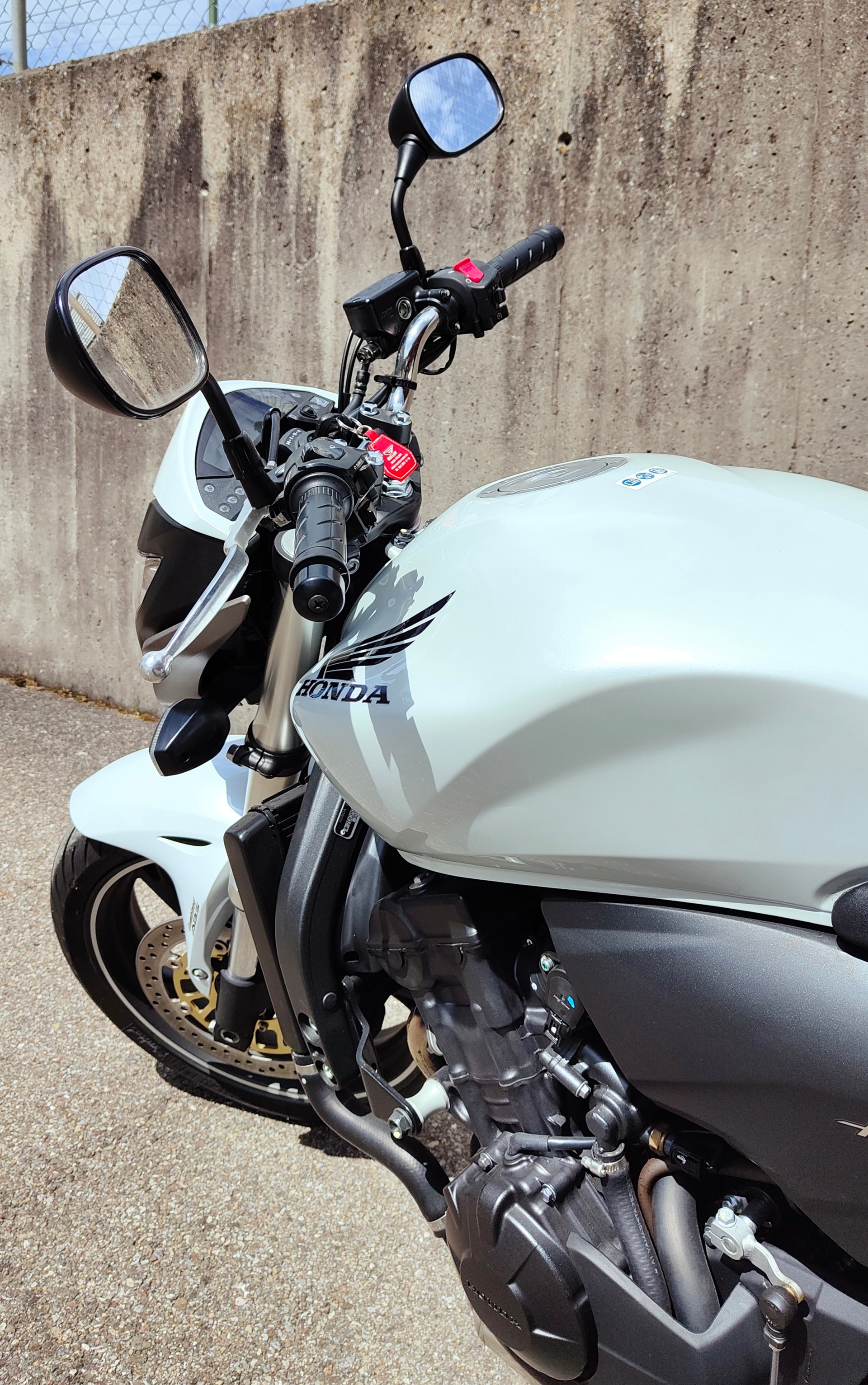 HONDA CB 600 FA Hornet Top Zustand, wenig Km-image-4