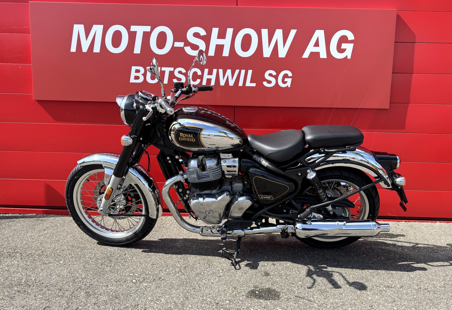 ROYAL ENFIELD CLASSIC 650-showroom-element-3