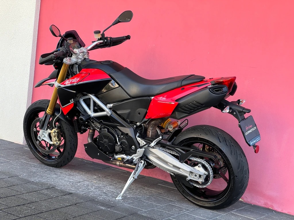 APRILIA Dorsoduro 1200 ABS/TC-showroom-element-2