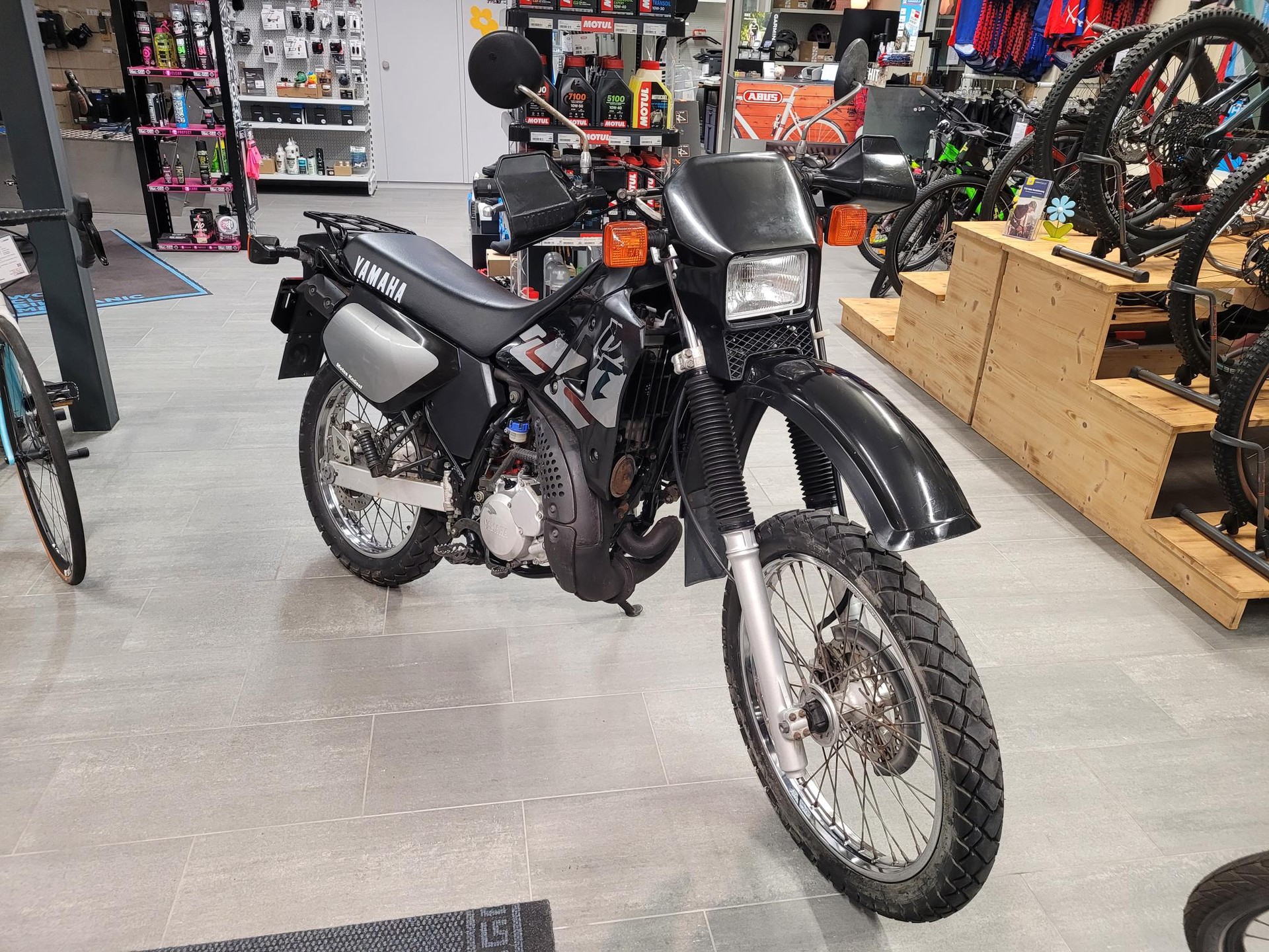 YAMAHA DT 125 R-image-0