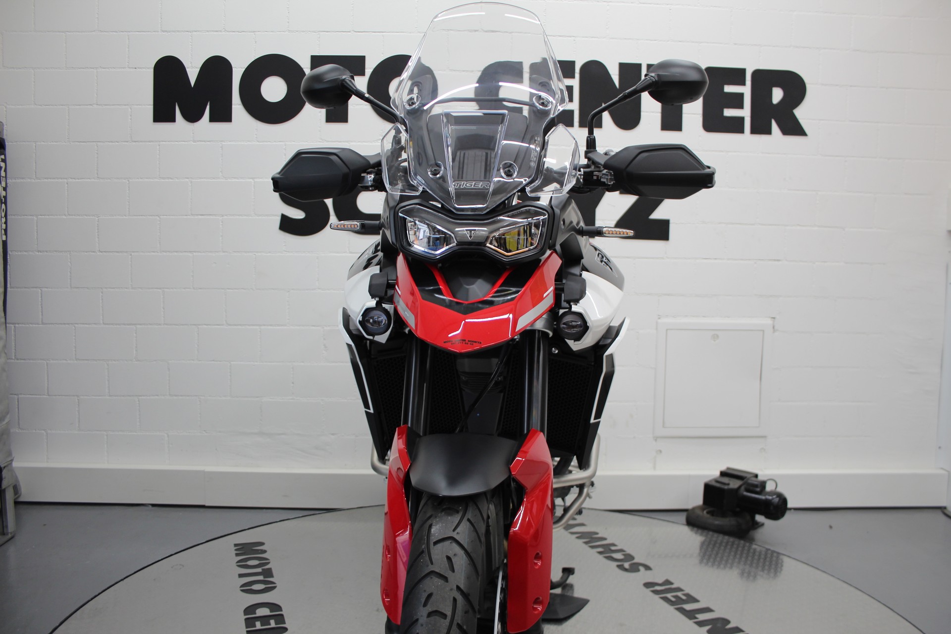 TRIUMPH Tiger 900 GT-showroom-element-2