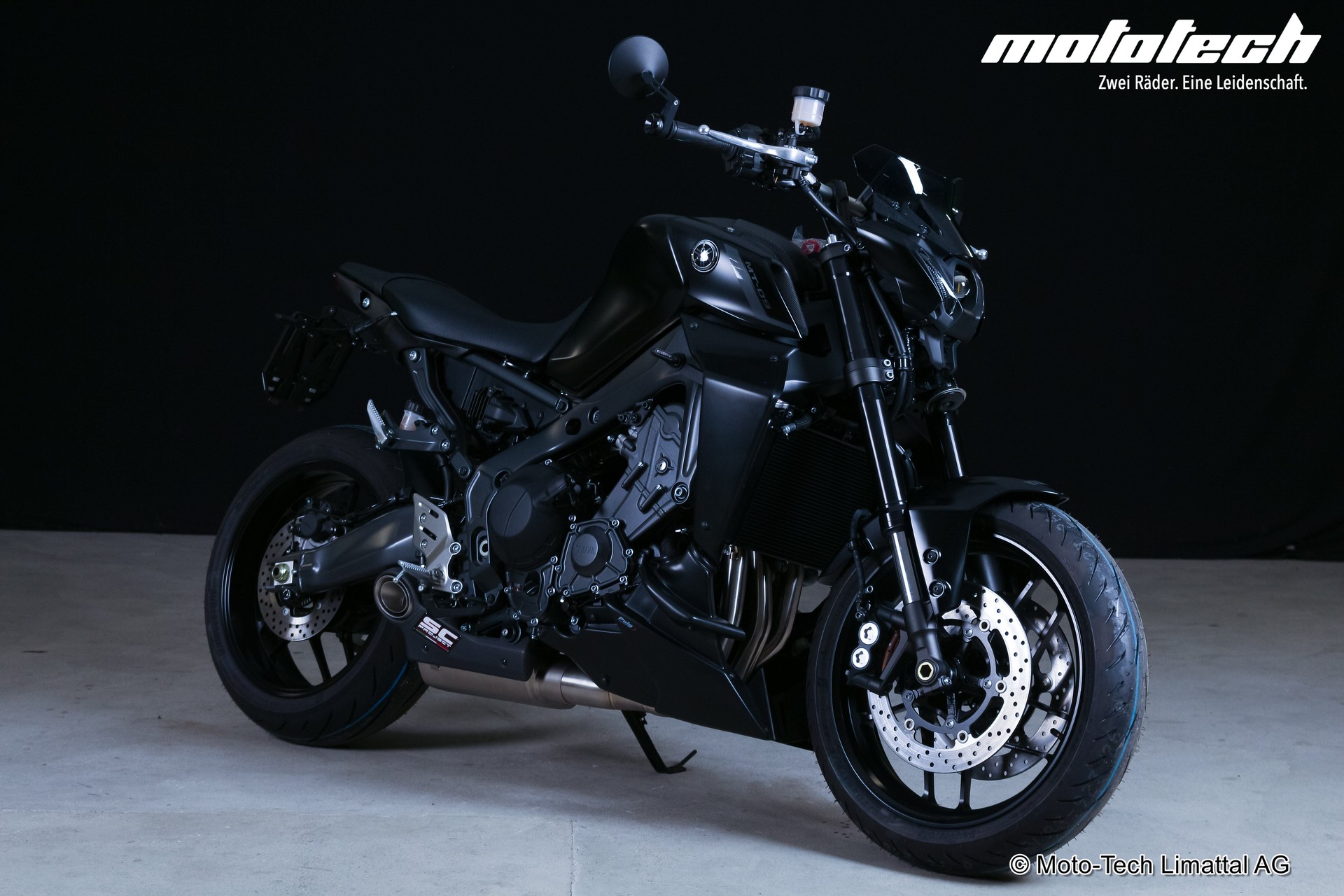 YAMAHA MT-09
