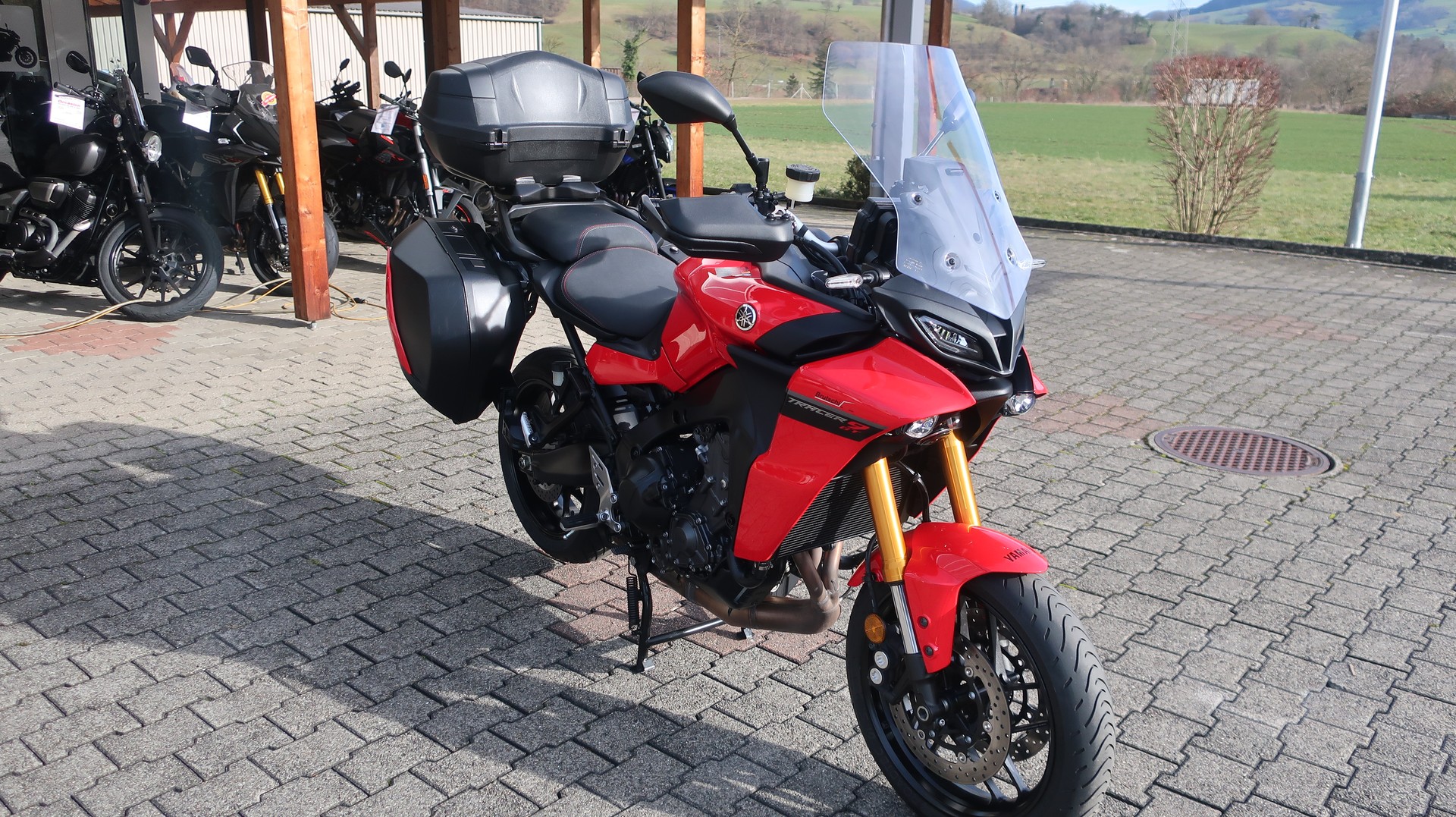 YAMAHA Tracer 9 GT-showroom-element-1
