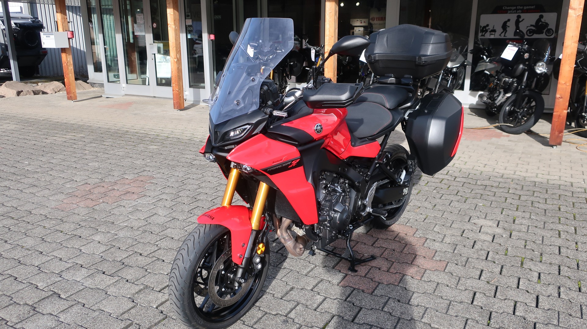 YAMAHA Tracer 9 GT-showroom-element-2