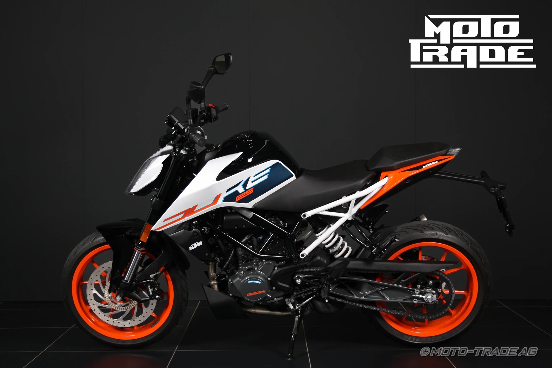 KTM 125 Duke-image-5