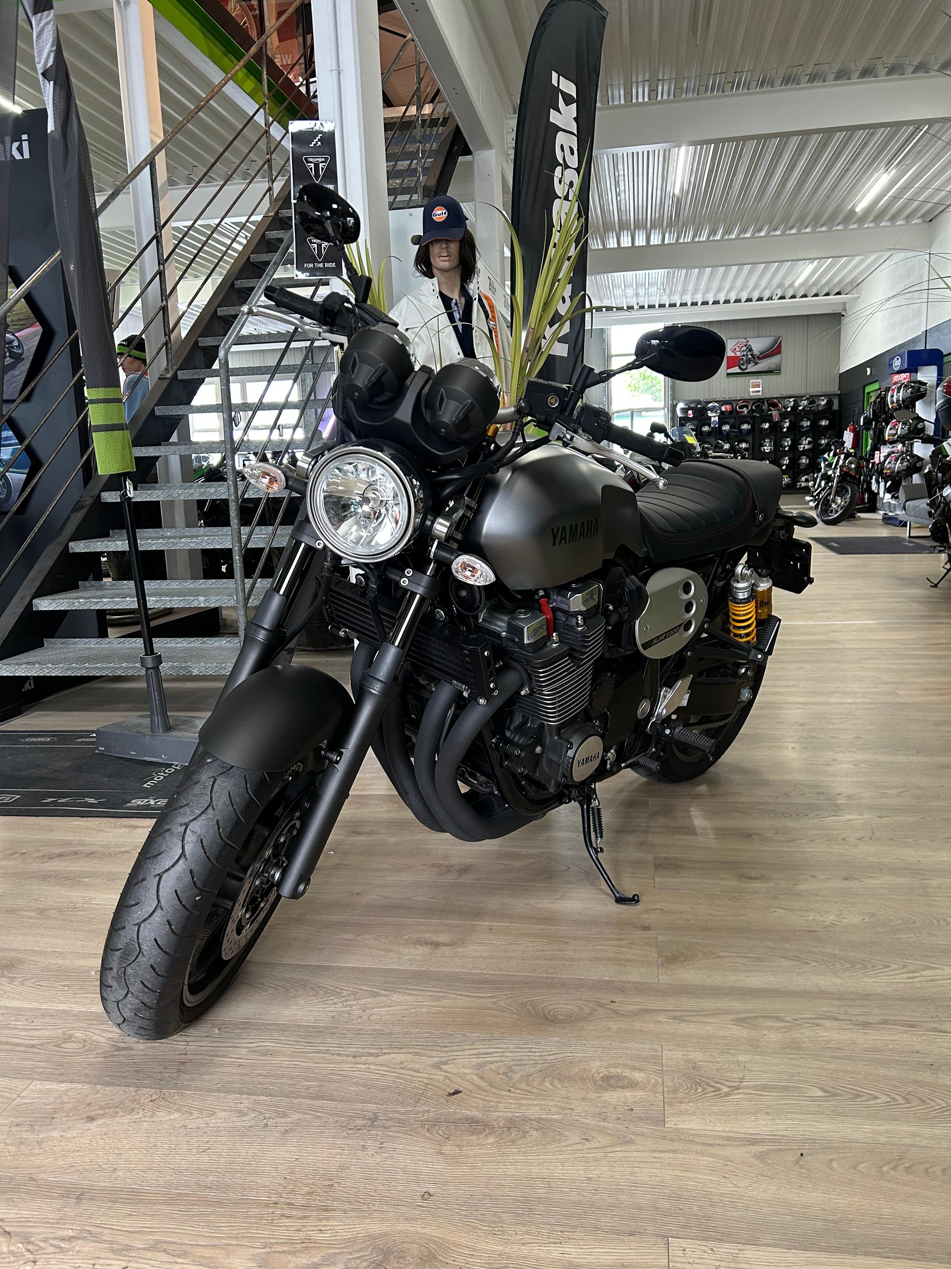 YAMAHA XJR 1300