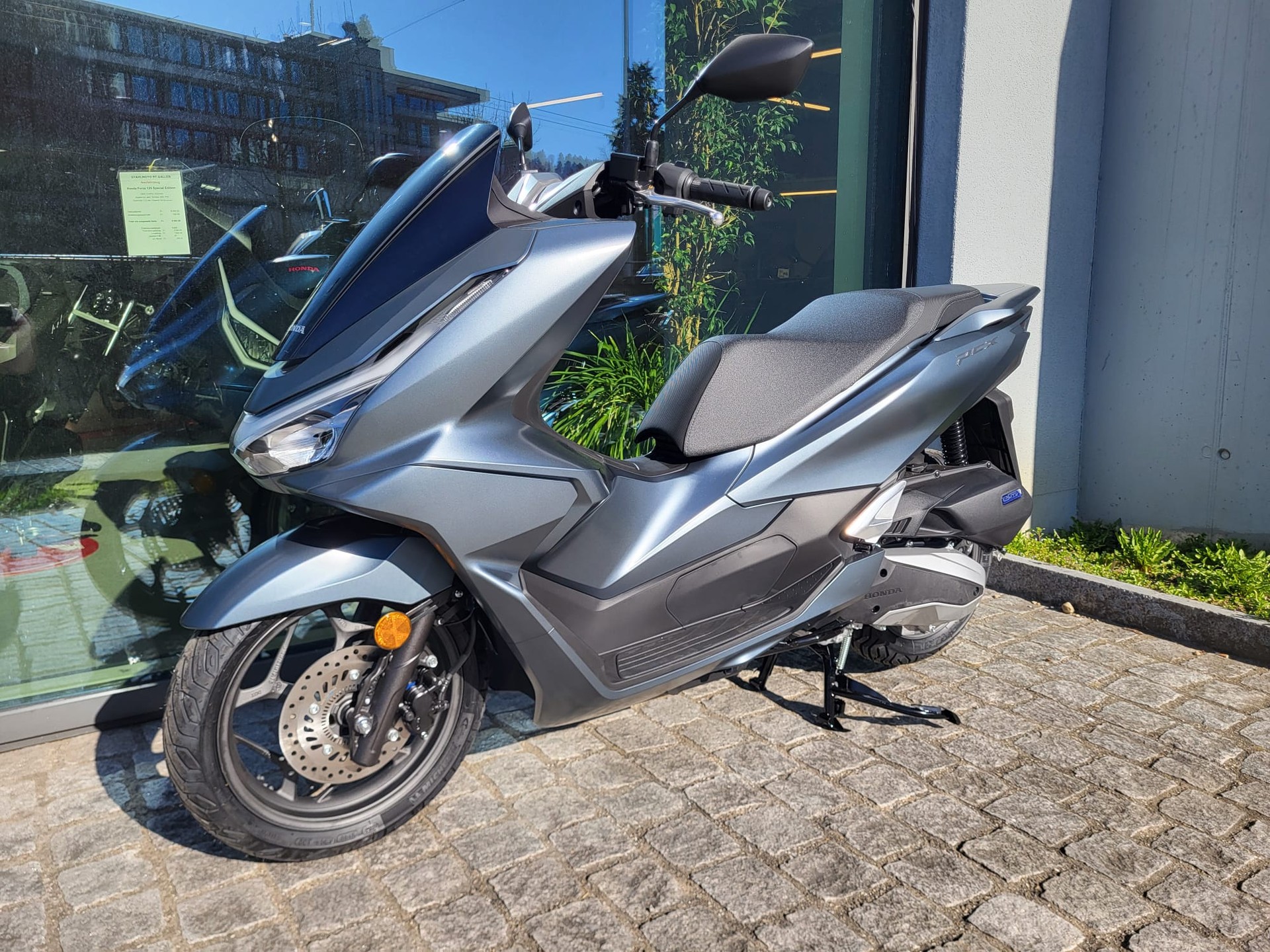 HONDA PCX 125 i ABS Modell 2025-showroom-element-3