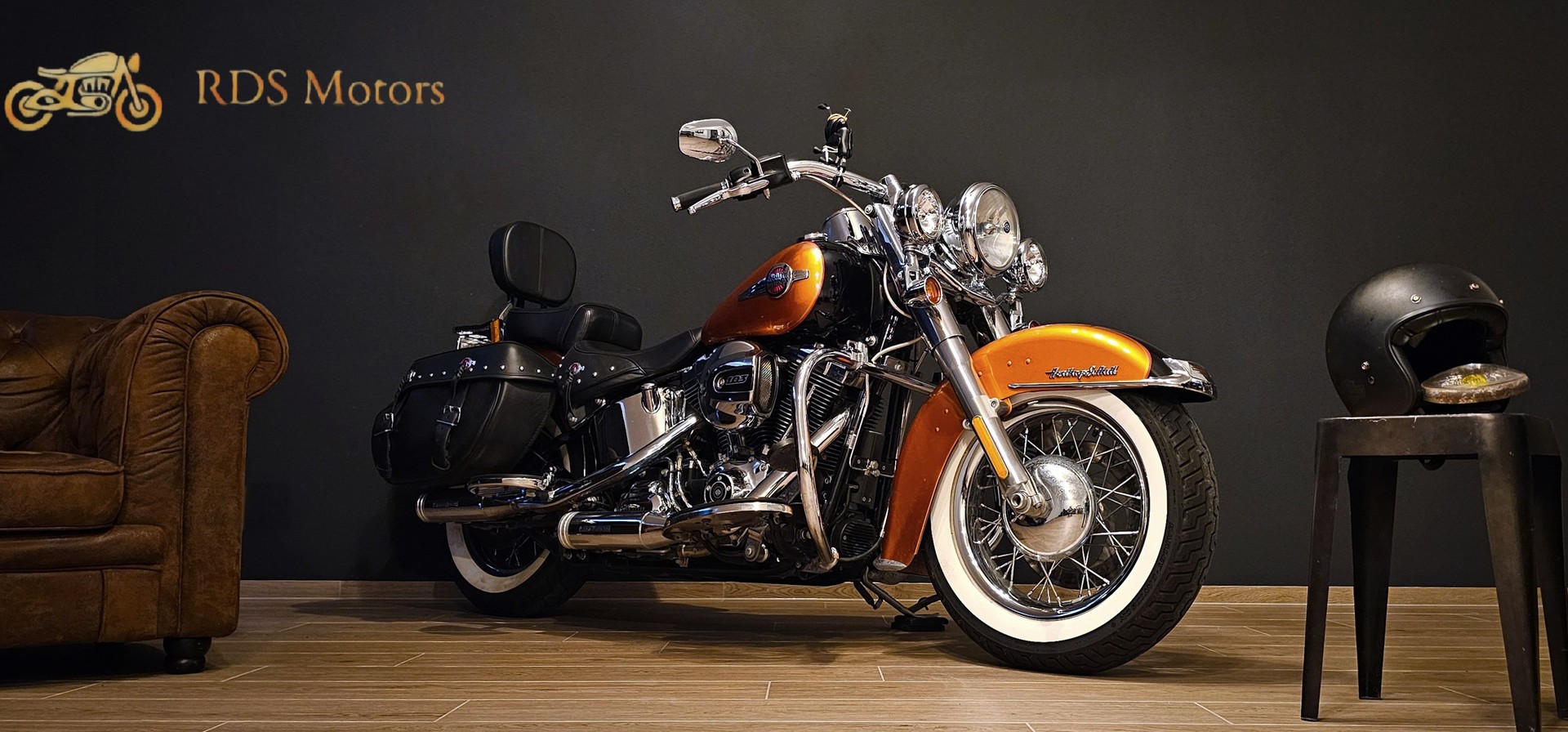 HARLEY-DAVIDSON FLSTC Softail Heritage Classic ABS-showroom-element-1