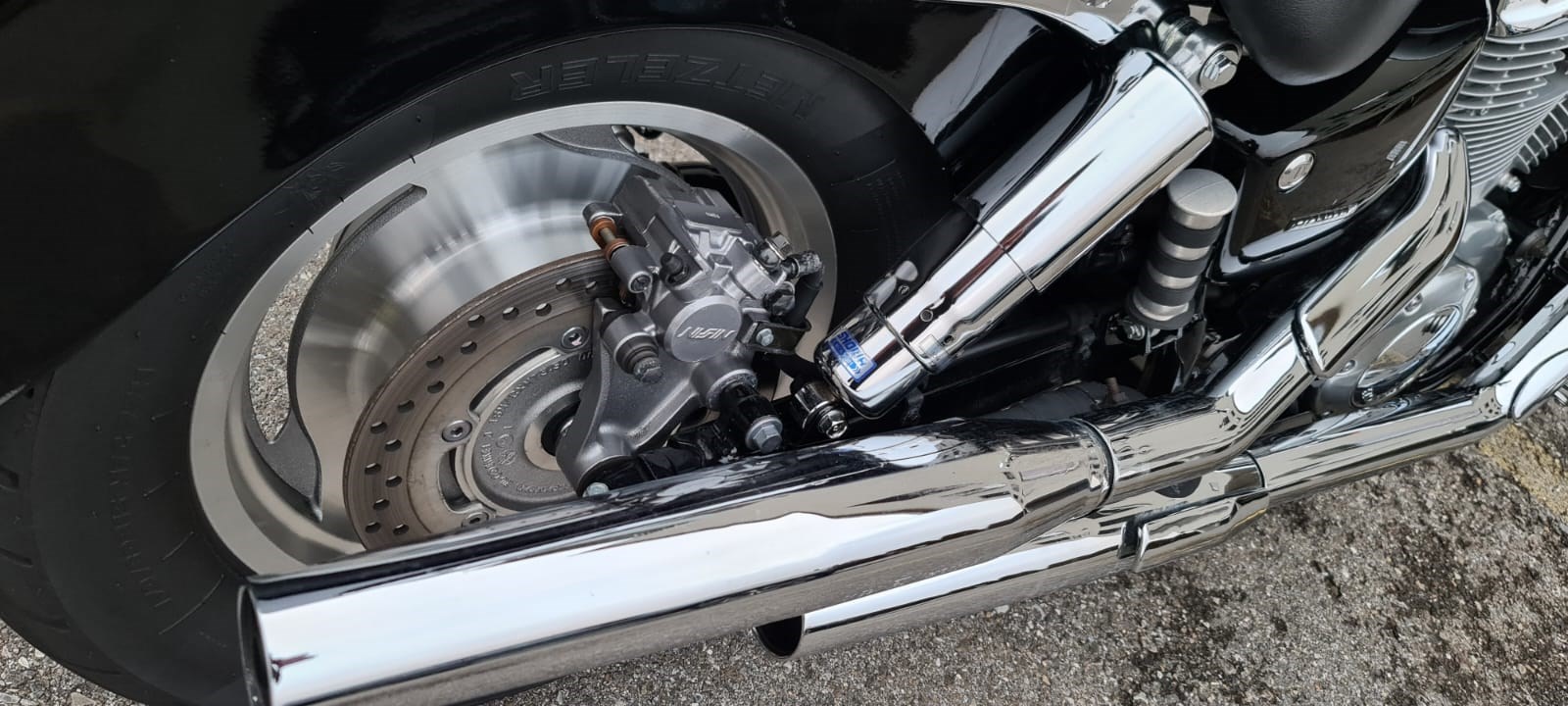 HONDA VT 1100 C2 Y Shadow Sabre-image-13
