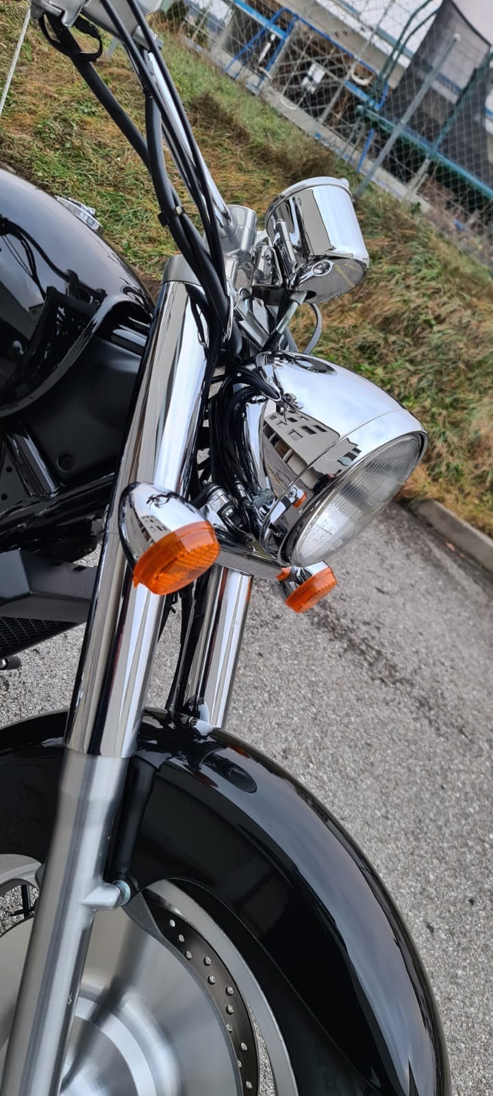 HONDA VT 1100 C2 Y Shadow Sabre-image-4