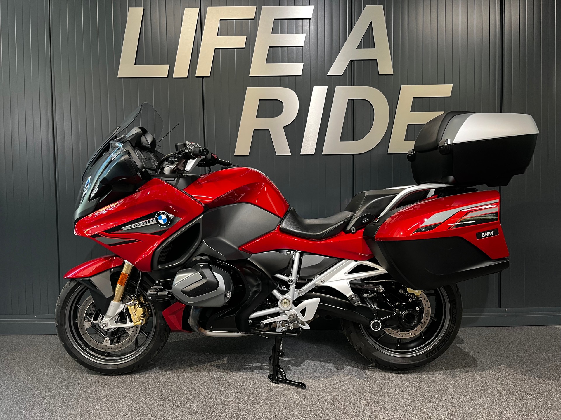 BMW R 1250 RT ABS-showroom-element-2