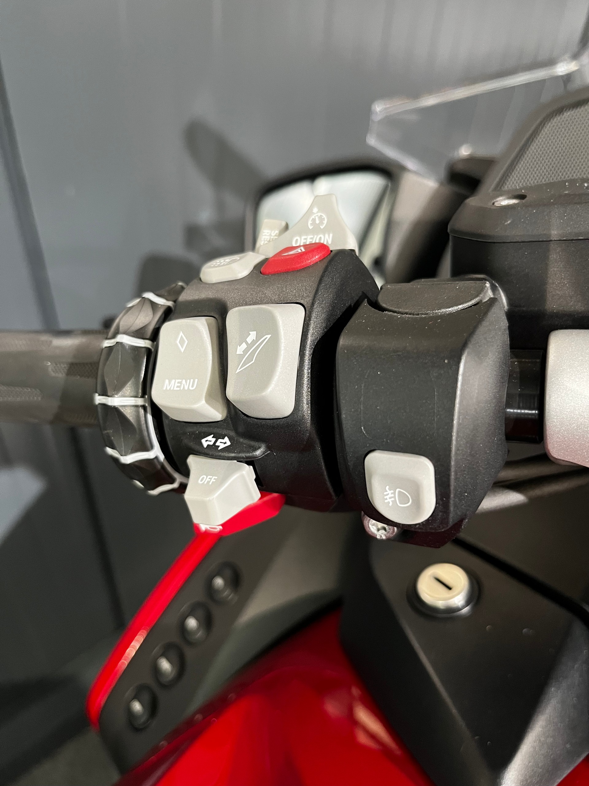 BMW R 1250 RT ABS-showroom-element-3