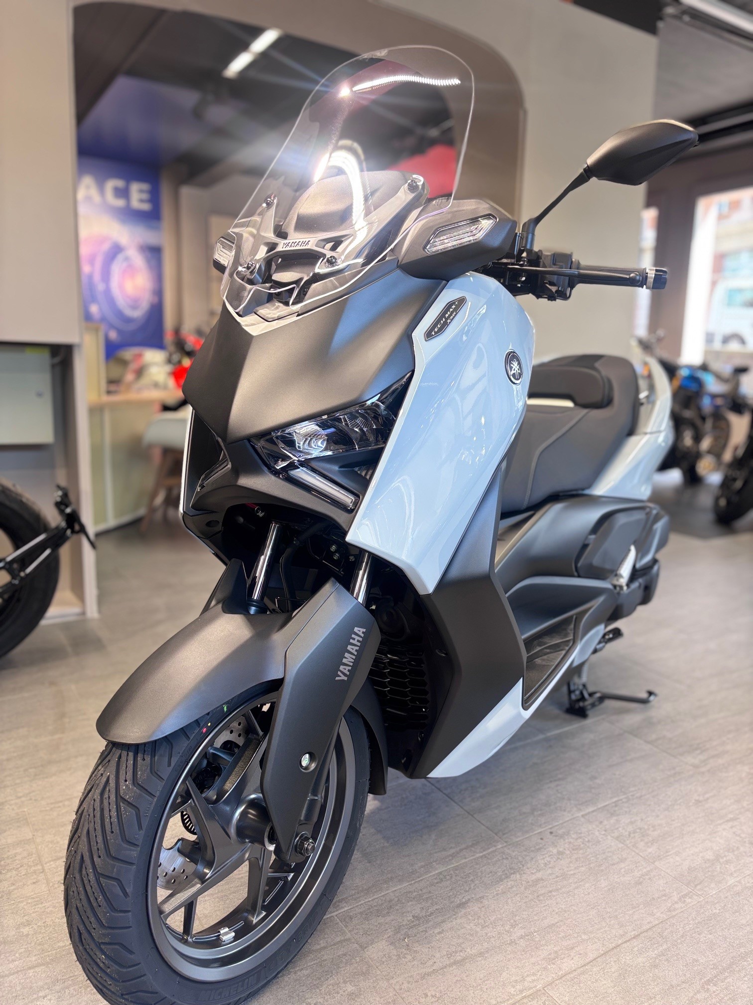 YAMAHA X-MAX 125 TECHMAX+