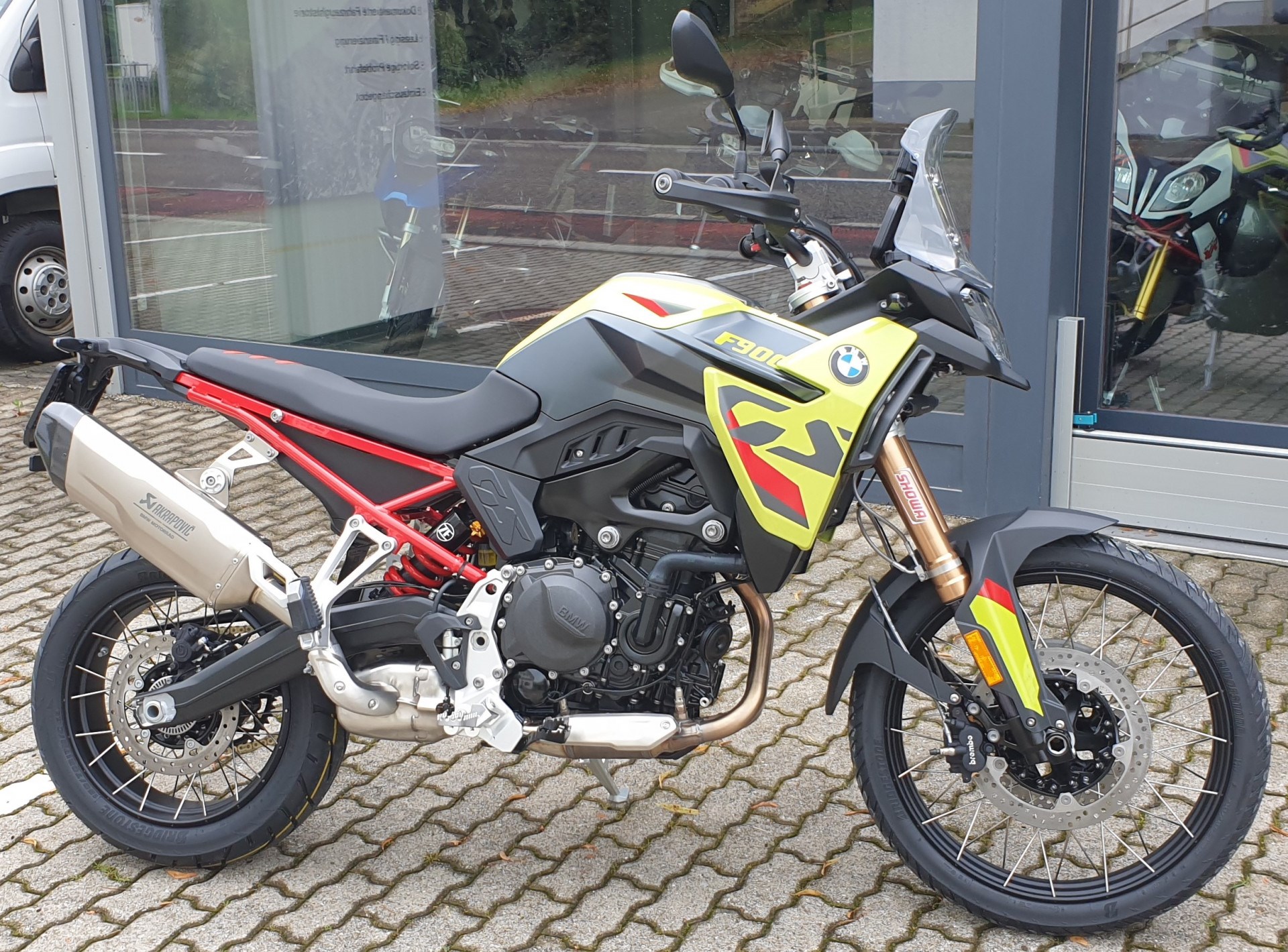 BMW F 900 GS Passion-showroom-element-1