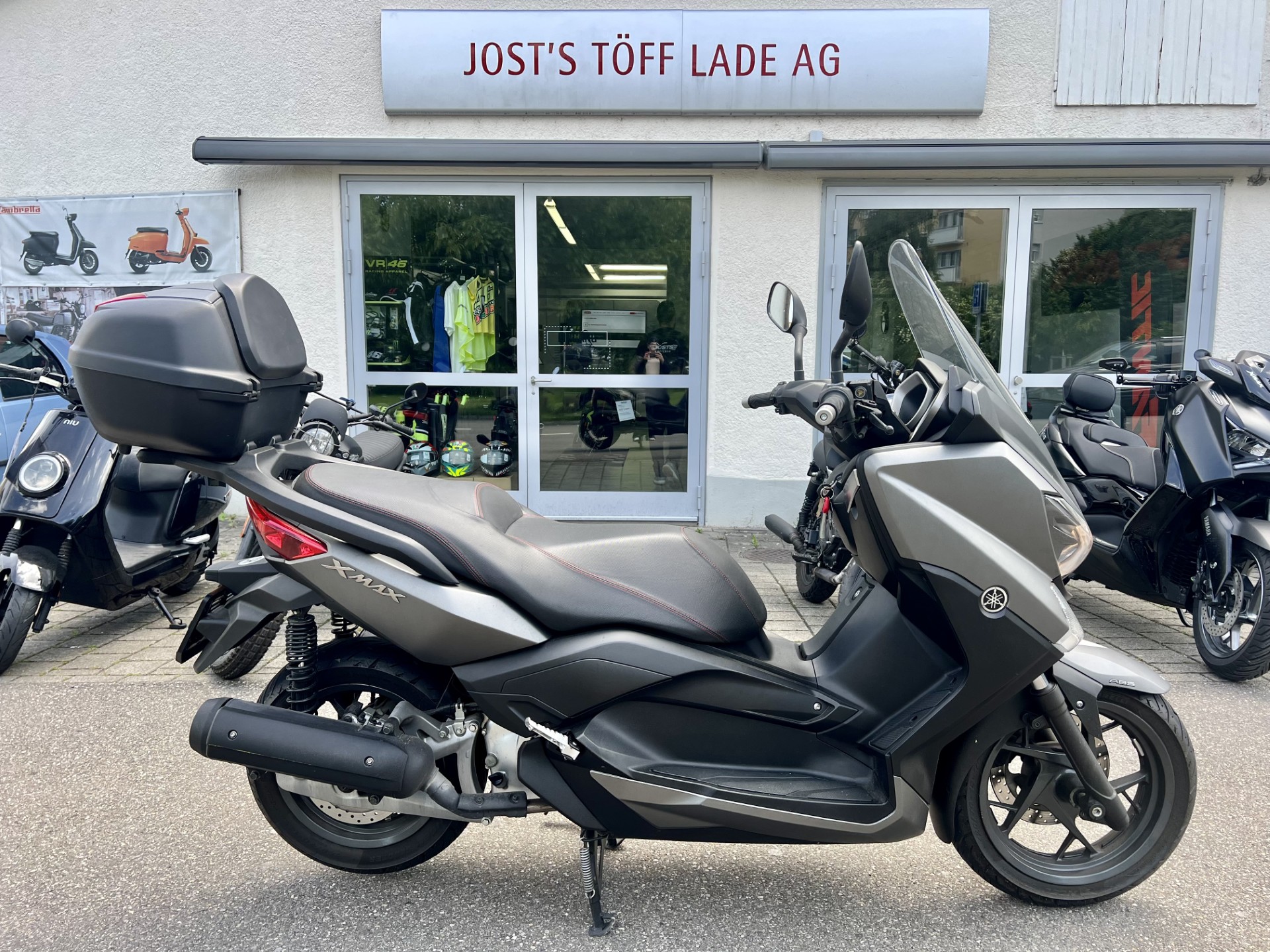 YAMAHA X-MaxYP 125 R ABS - GRATIS LIEFERUNG*-showroom-element-1