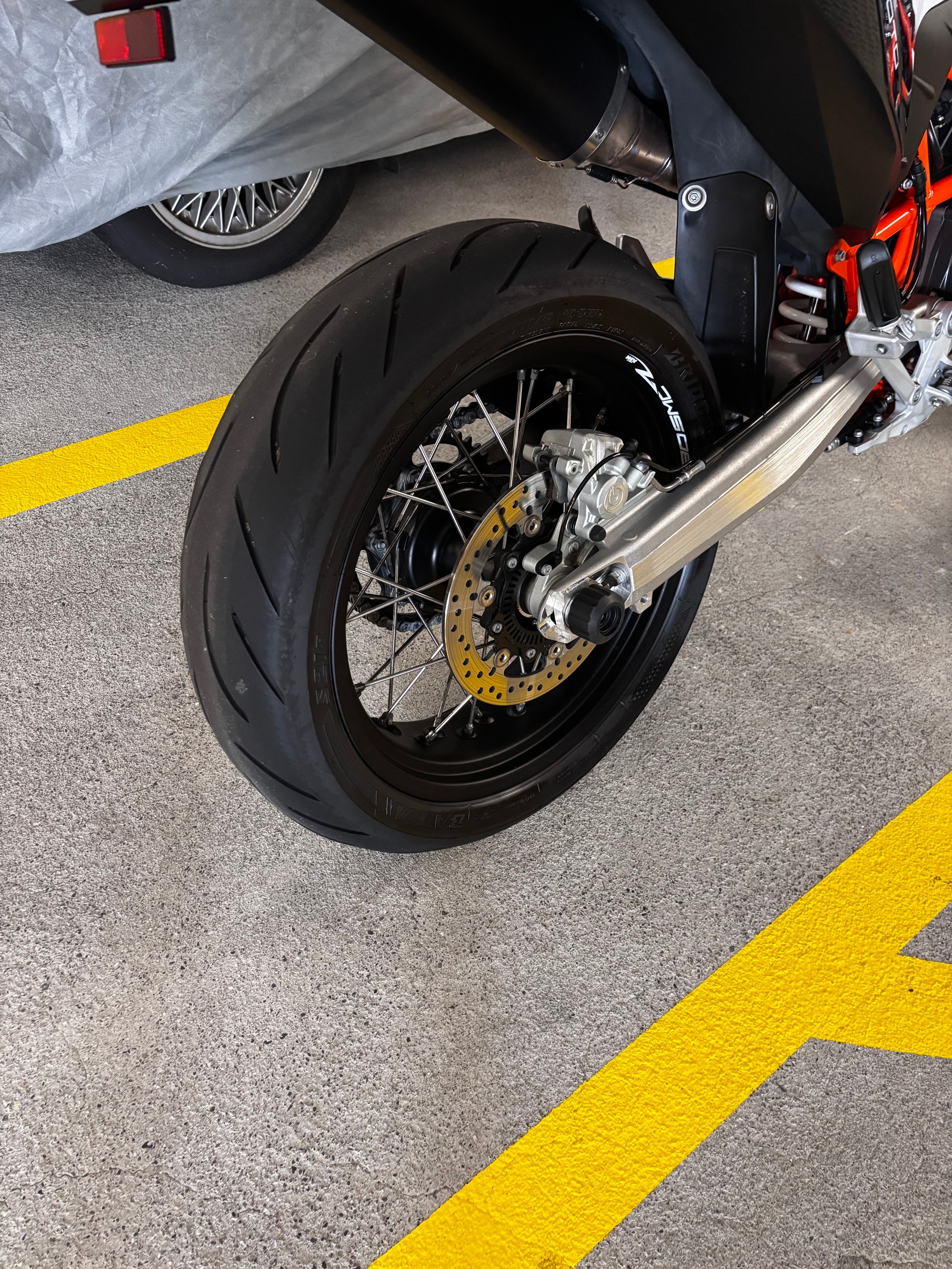 KTM 690 SMC R-image-2