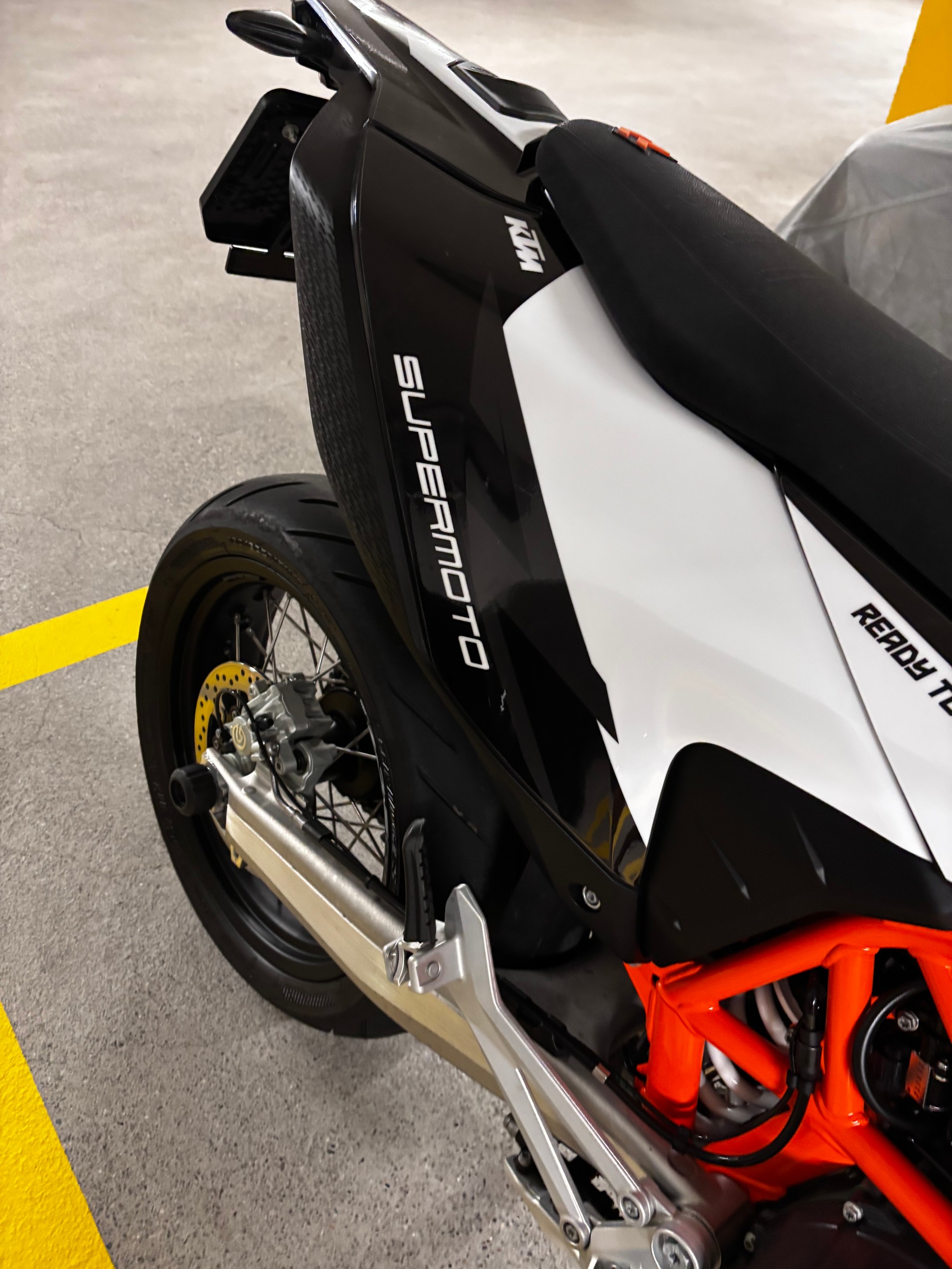 KTM 690 SMC R-image-7