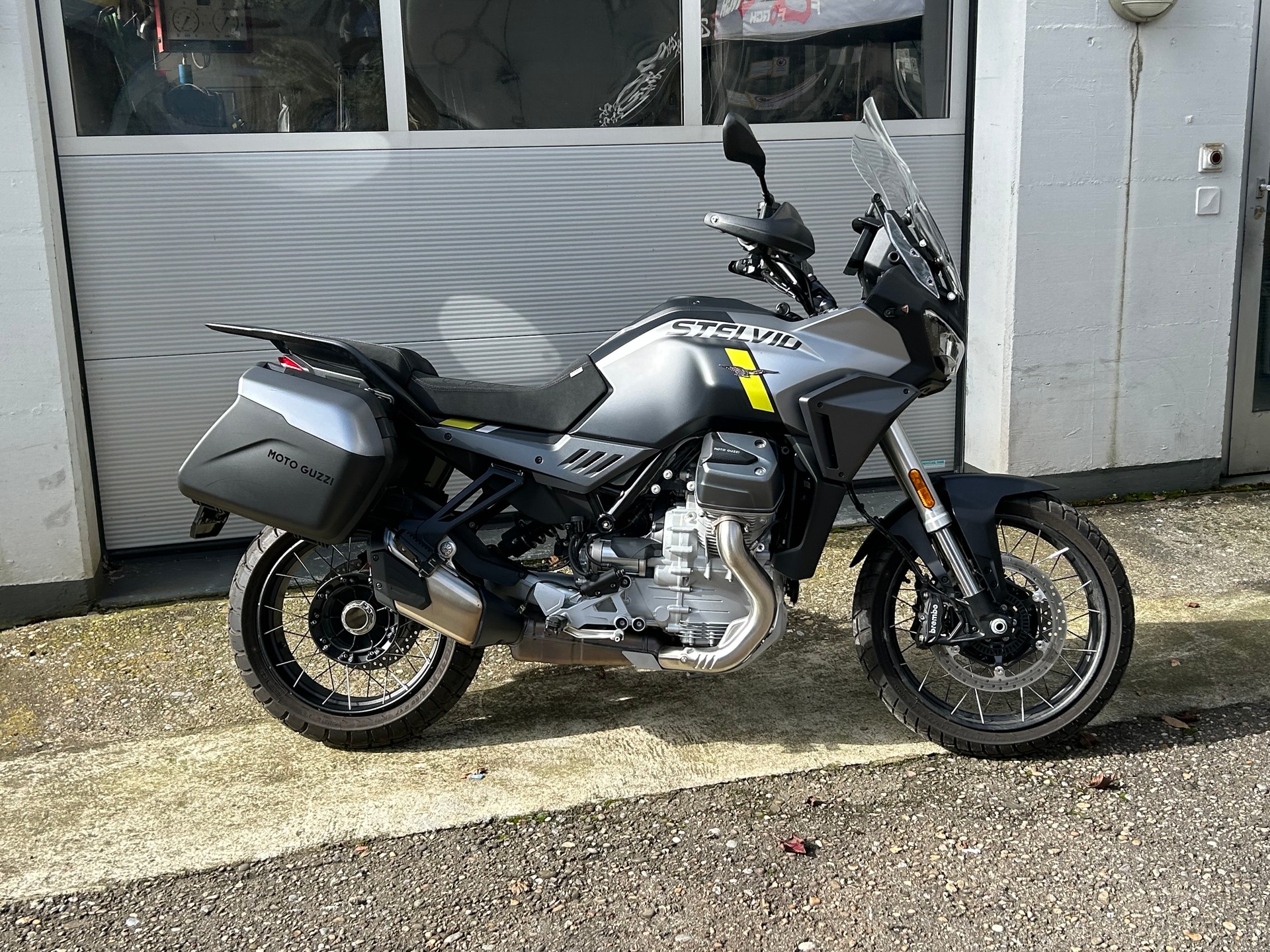 MOTO GUZZI Stelvio 1000 PFF RAS EU5+-showroom-element-2