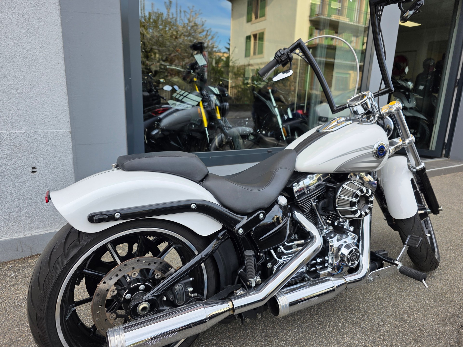 HARLEY-DAVIDSON FXSB Breakout 103 ABS-showroom-element-1