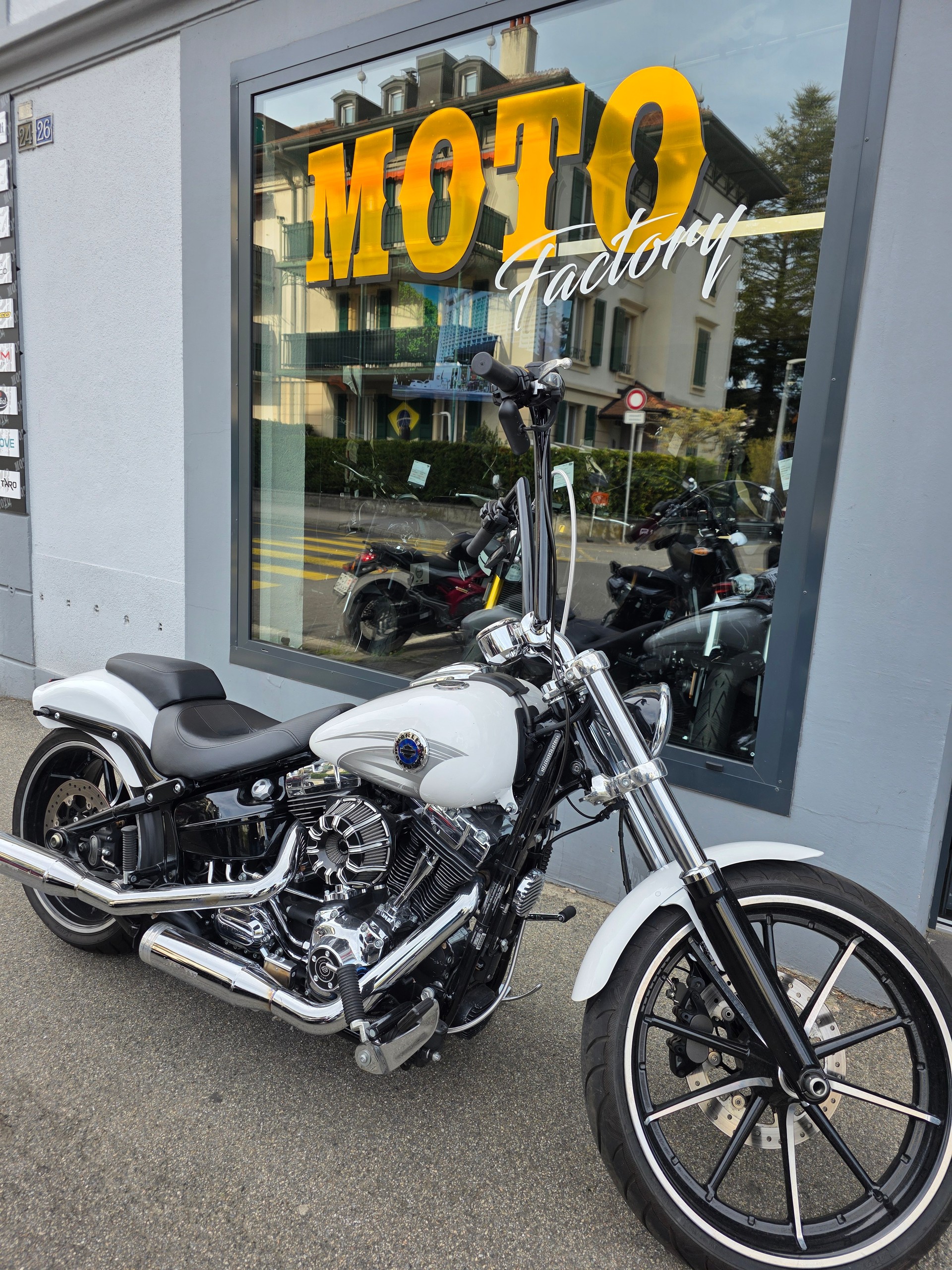 HARLEY-DAVIDSON FXSB Breakout 103 ABS