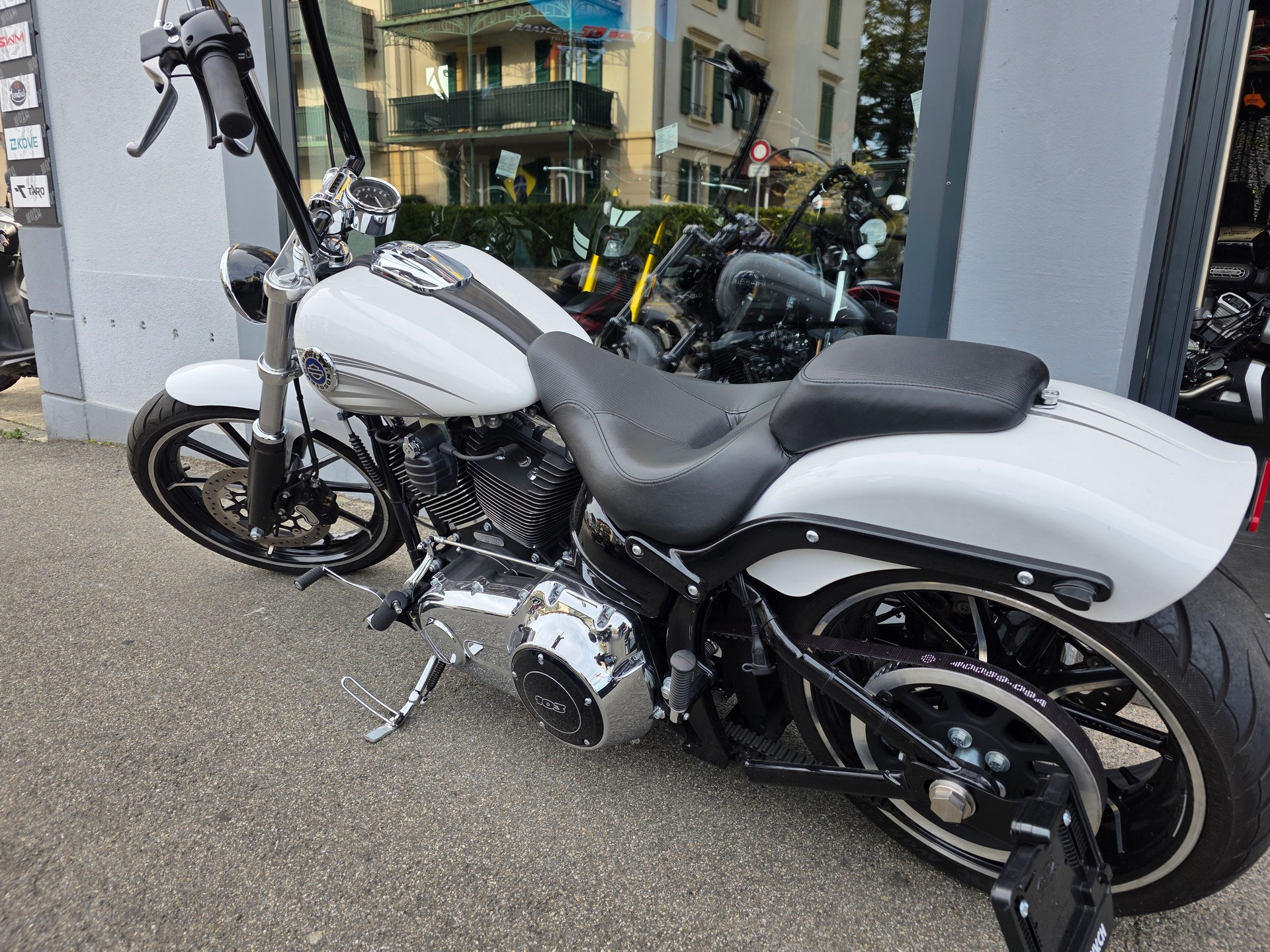 HARLEY-DAVIDSON FXSB Breakout 103 ABS-showroom-element-2