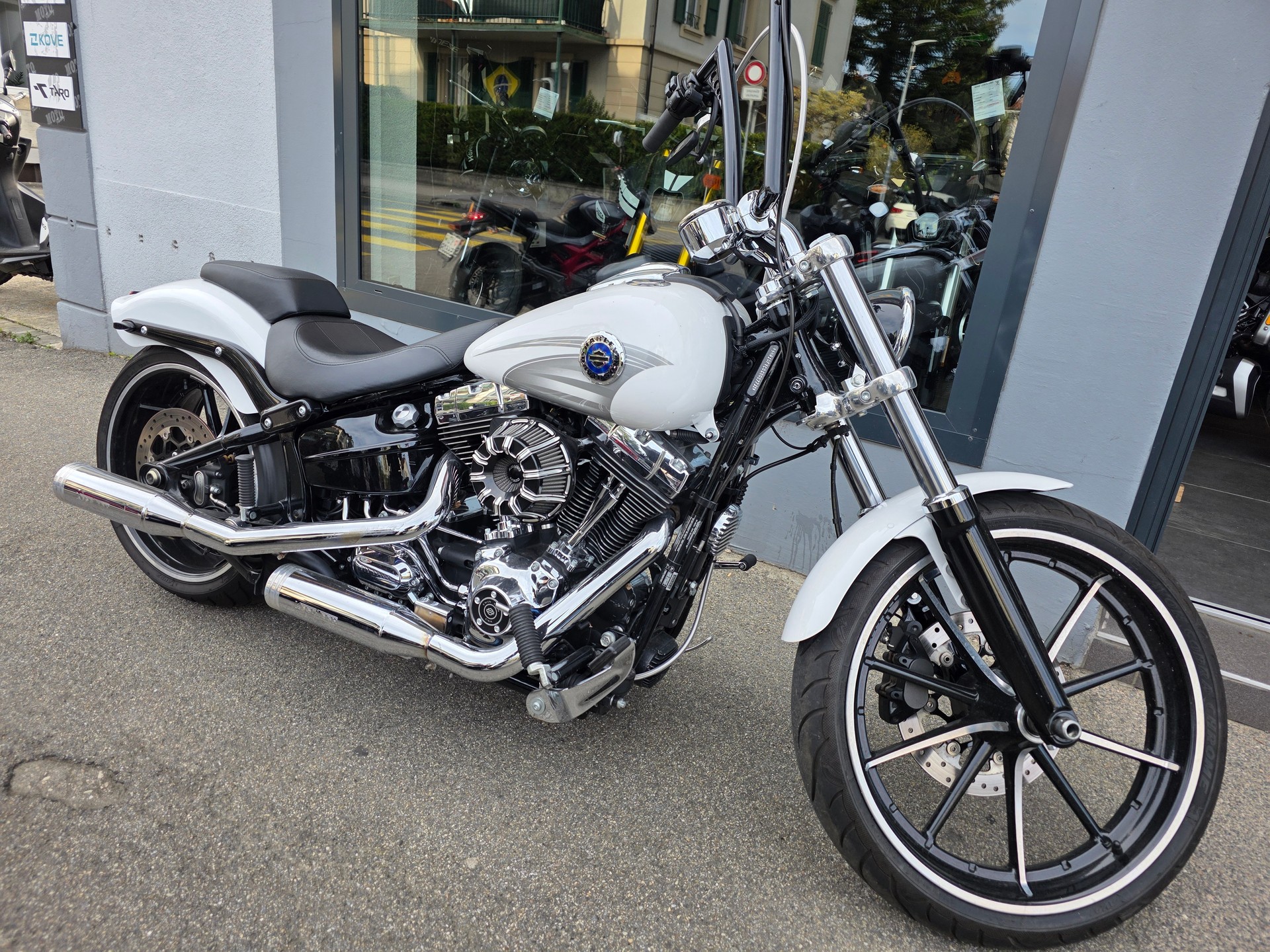 HARLEY-DAVIDSON FXSB Breakout 103 ABS-showroom-element-3