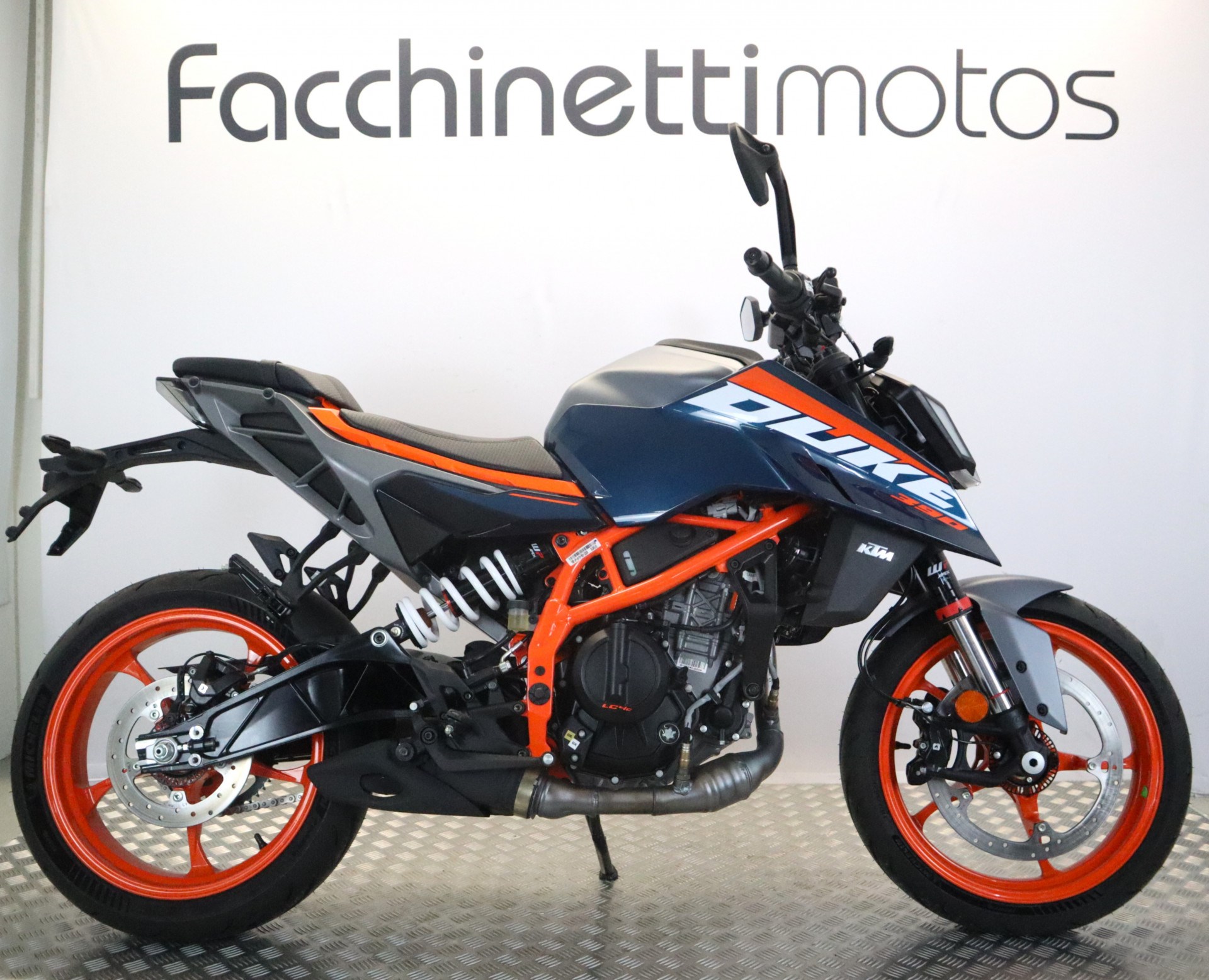 KTM 390 Duke