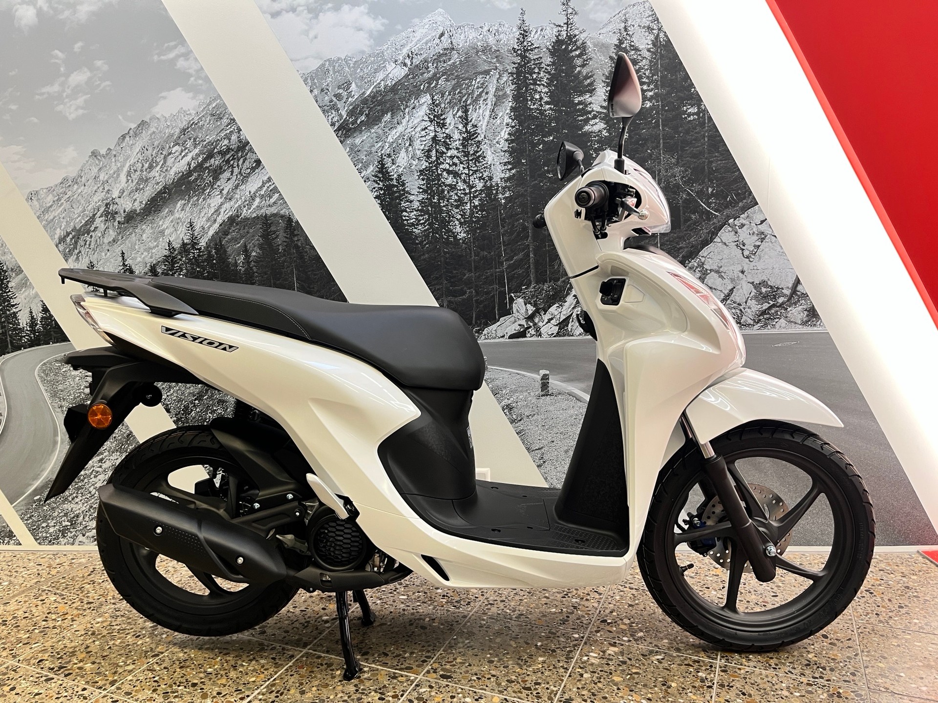 HONDA NSC Vision 110 YM2025