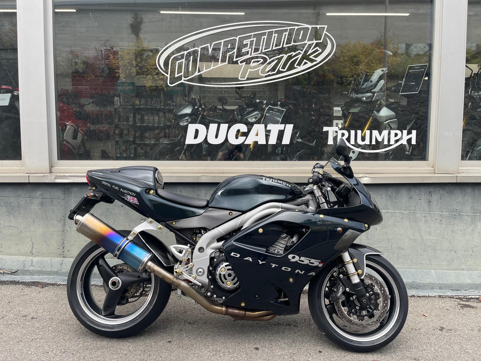 TRIUMPH Daytona Centenary