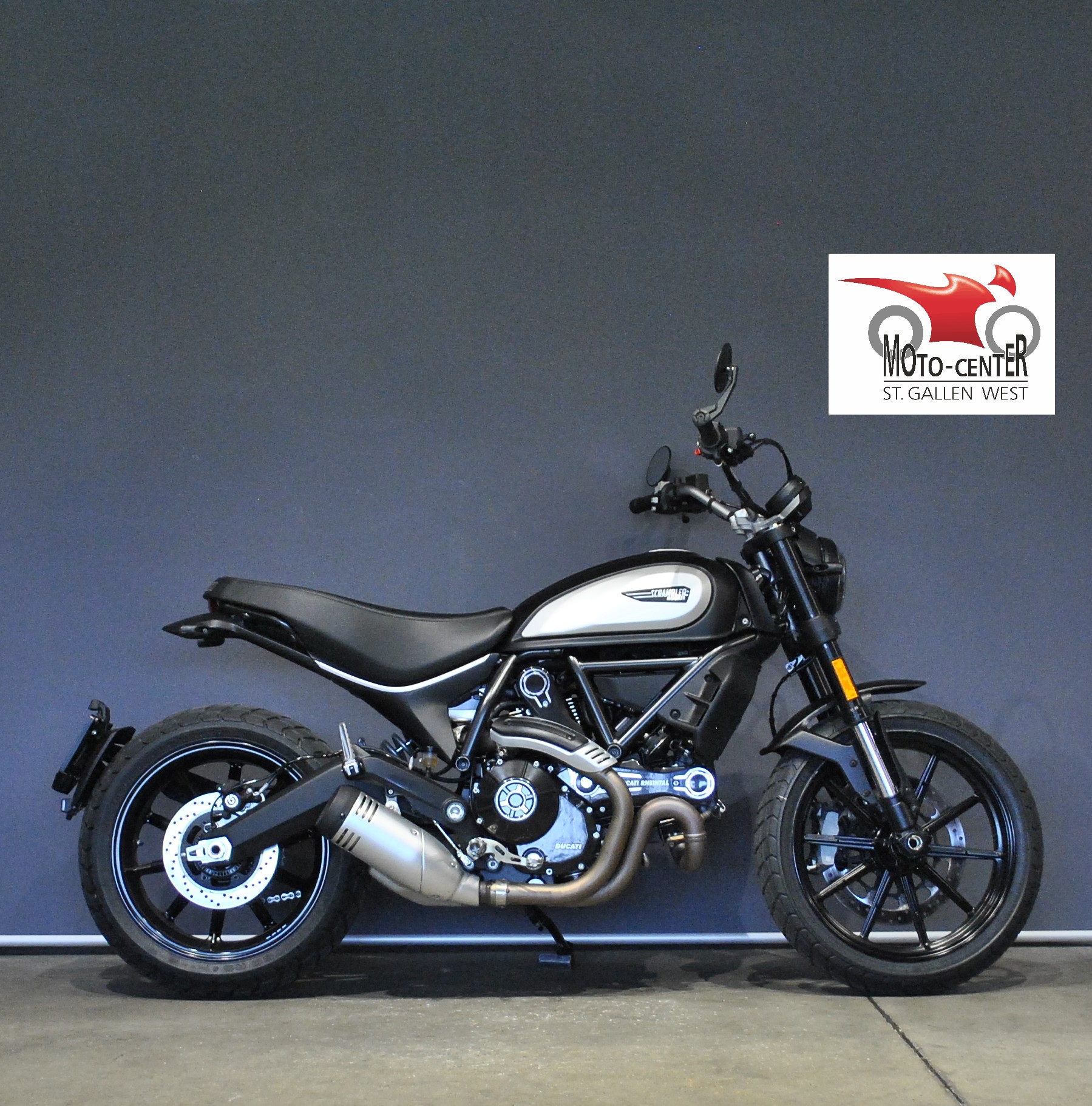 DUCATI Scrambler 803 Icon Dark-showroom-element-1