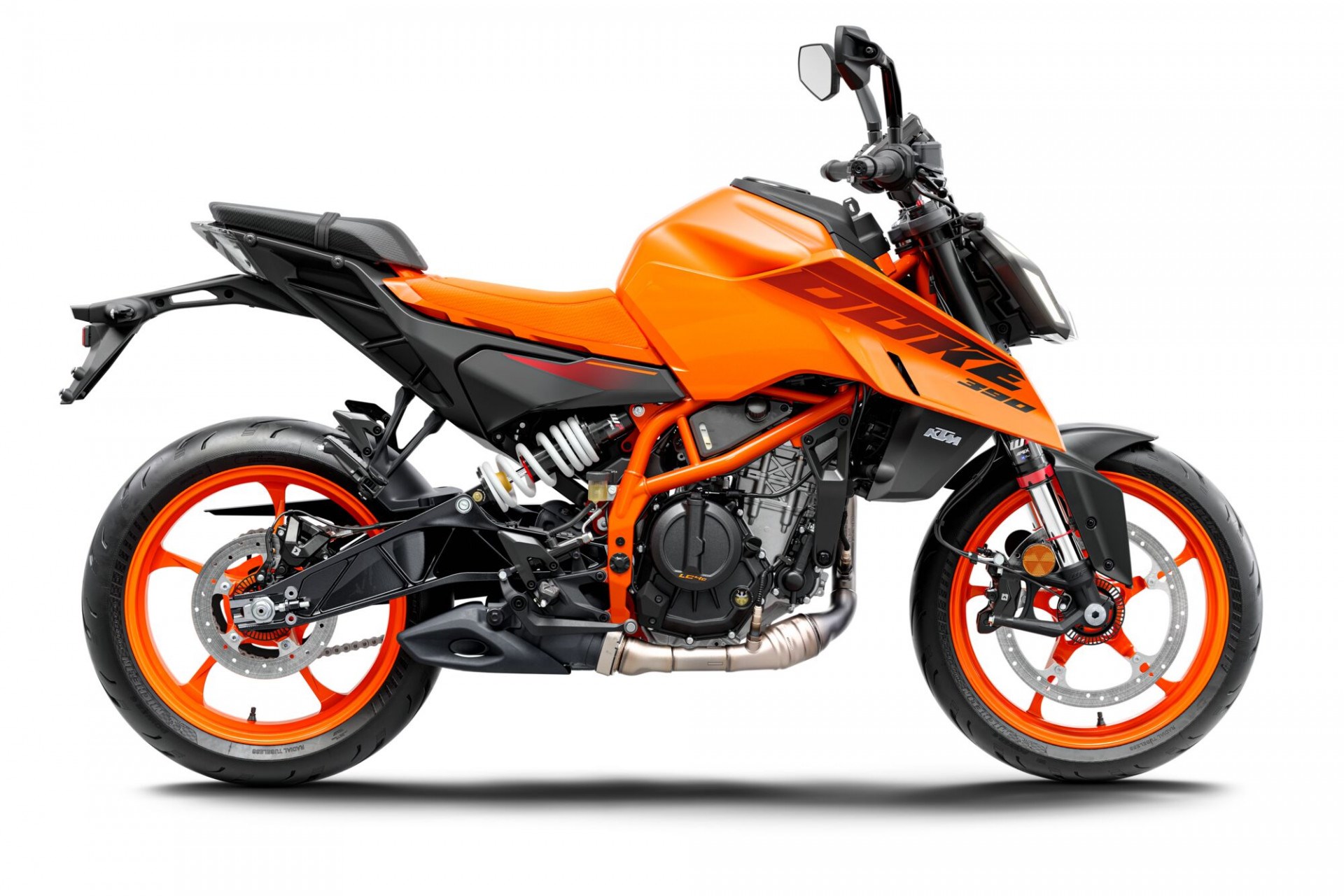 KTM 390 Duke-showroom-element-3