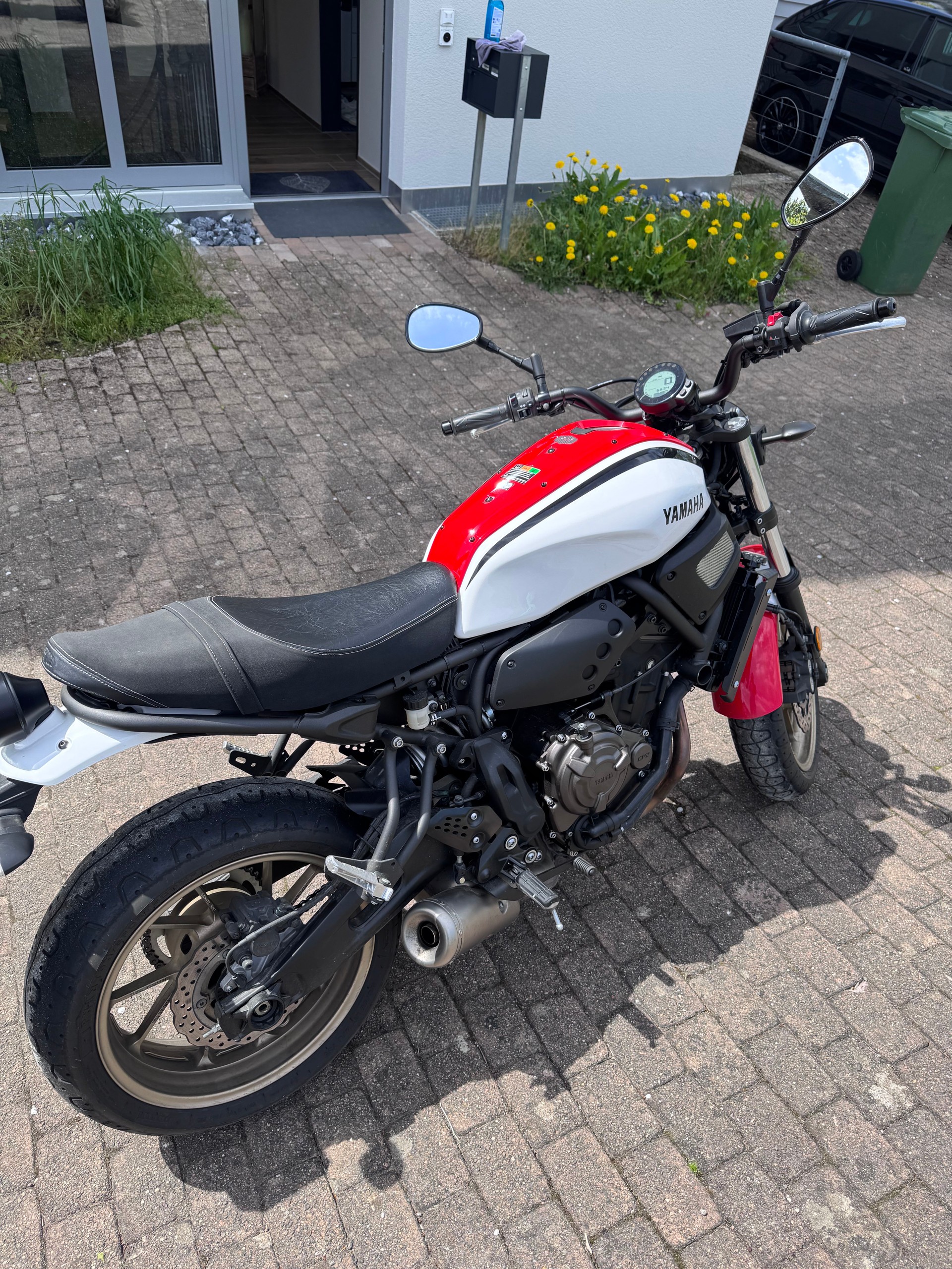 YAMAHA XSR 700-image-4