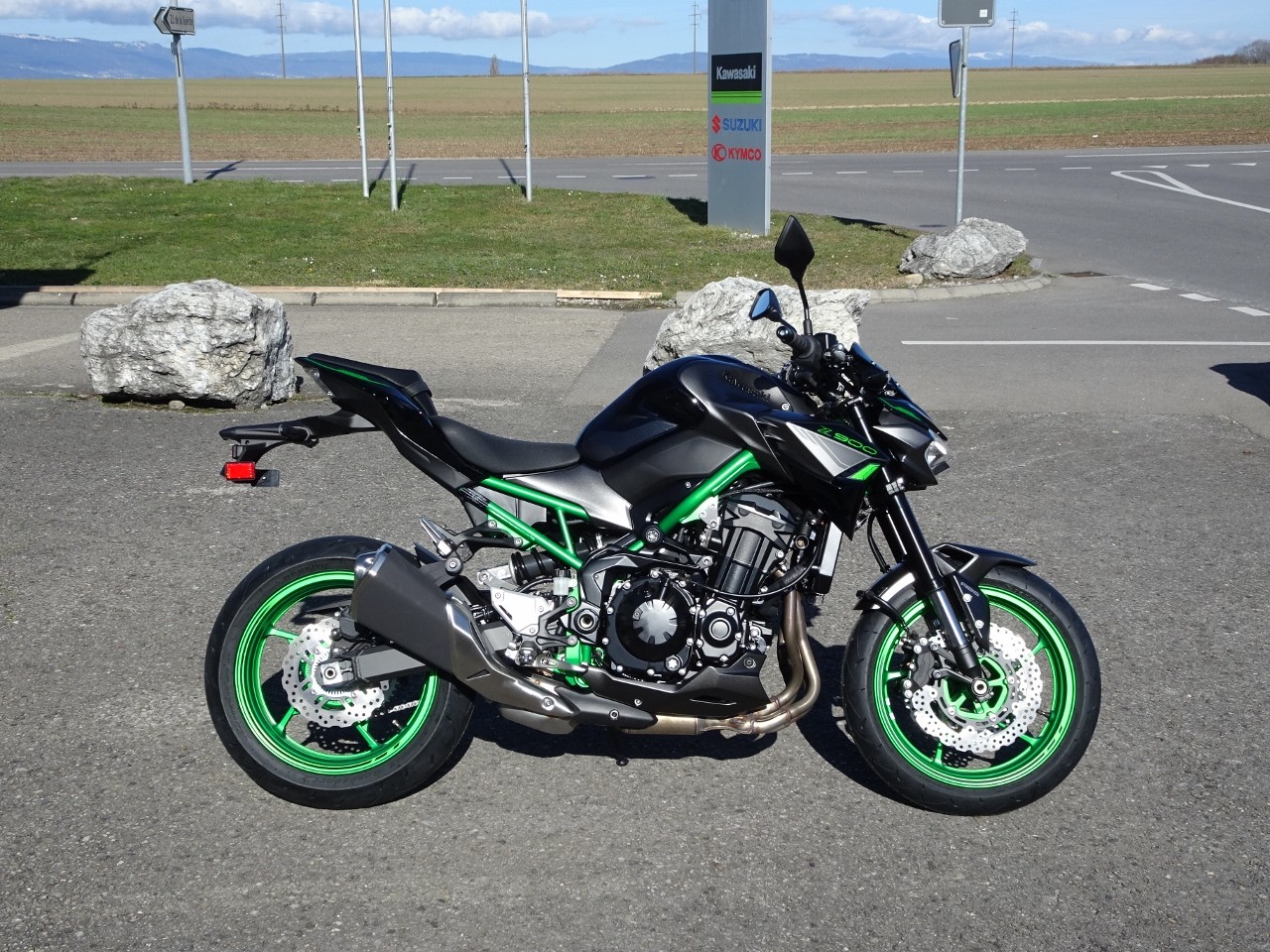 KAWASAKI Z 900-showroom-element-1