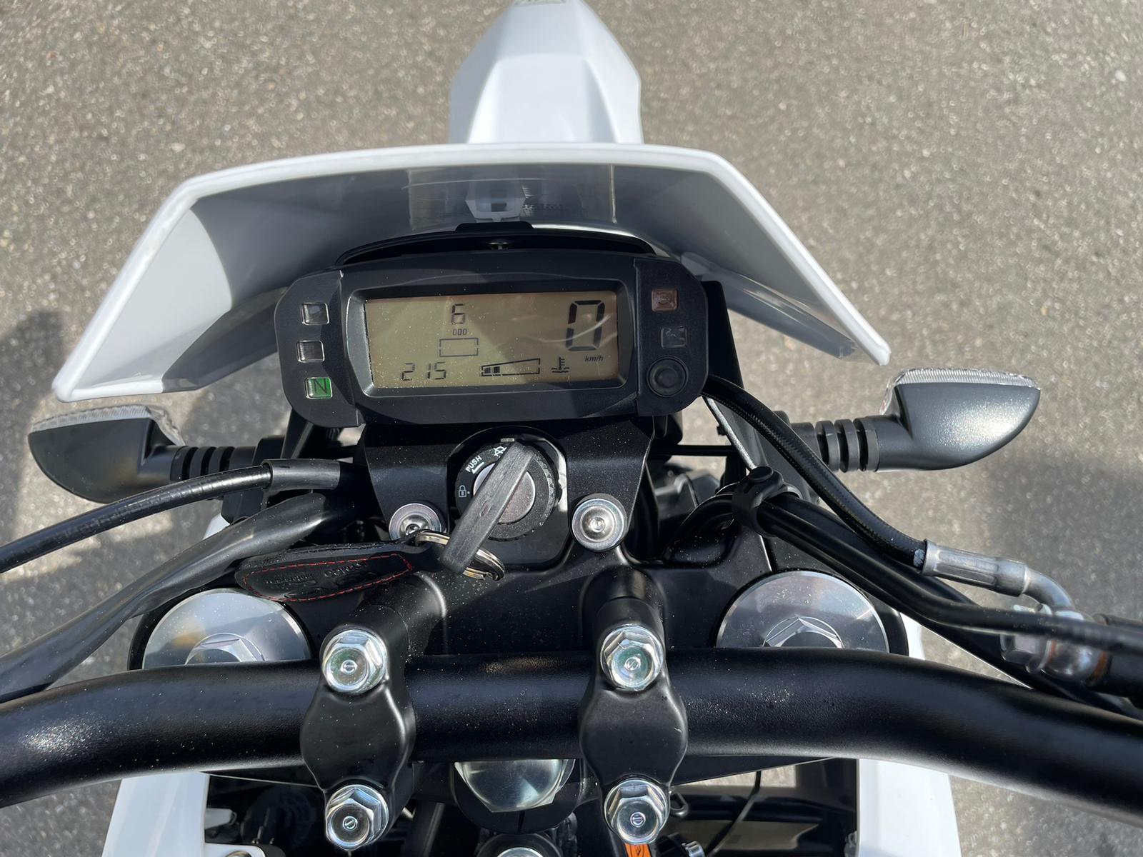MALAGUTI XSM 125 ABS-showroom-element-2