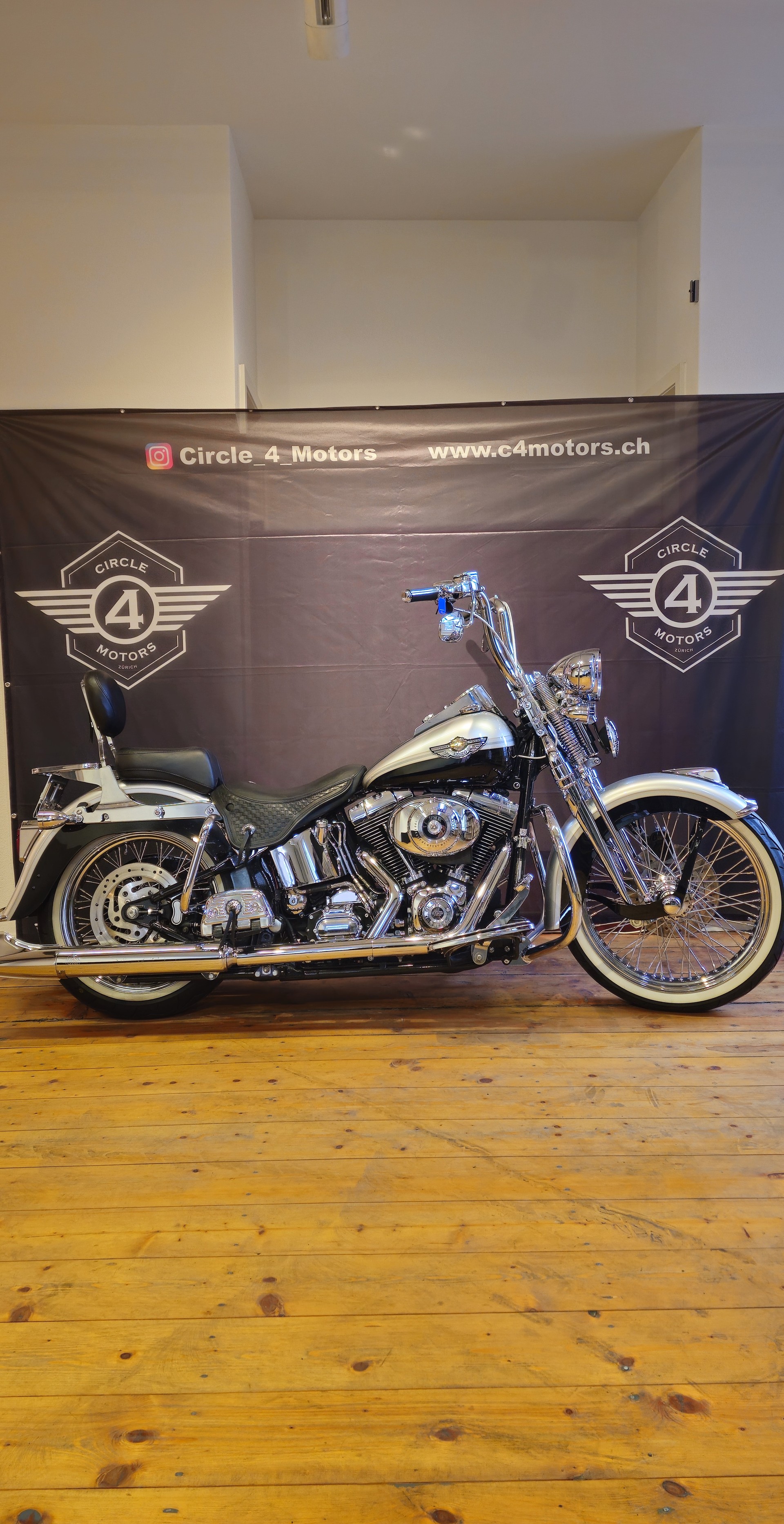 HARLEY-DAVIDSON FLSTS Heritage Springer