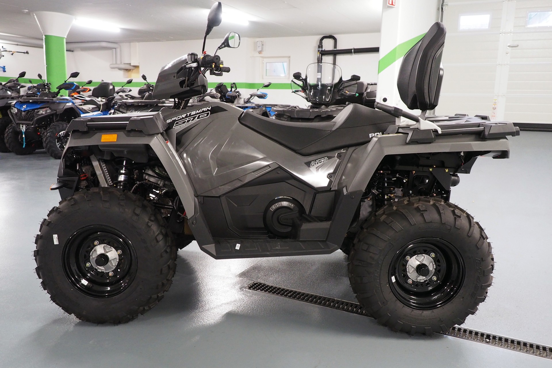 POLARIS Sportsman 570 4x4 Touring-showroom-element-3