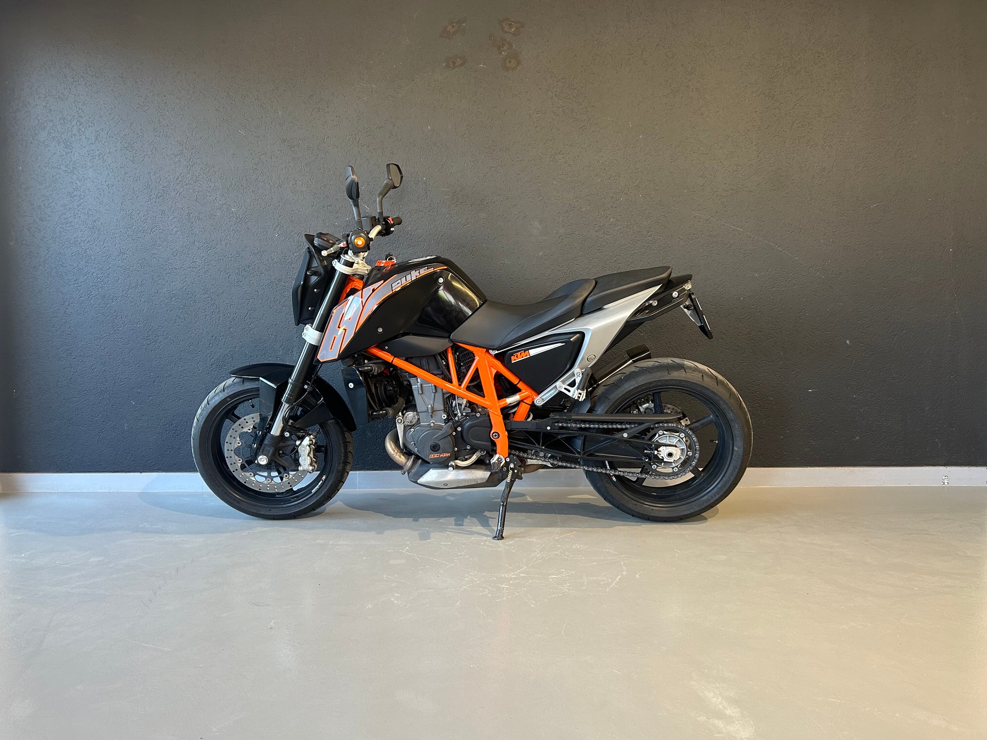 KTM 690 Duke ABS (25kW)-image-1