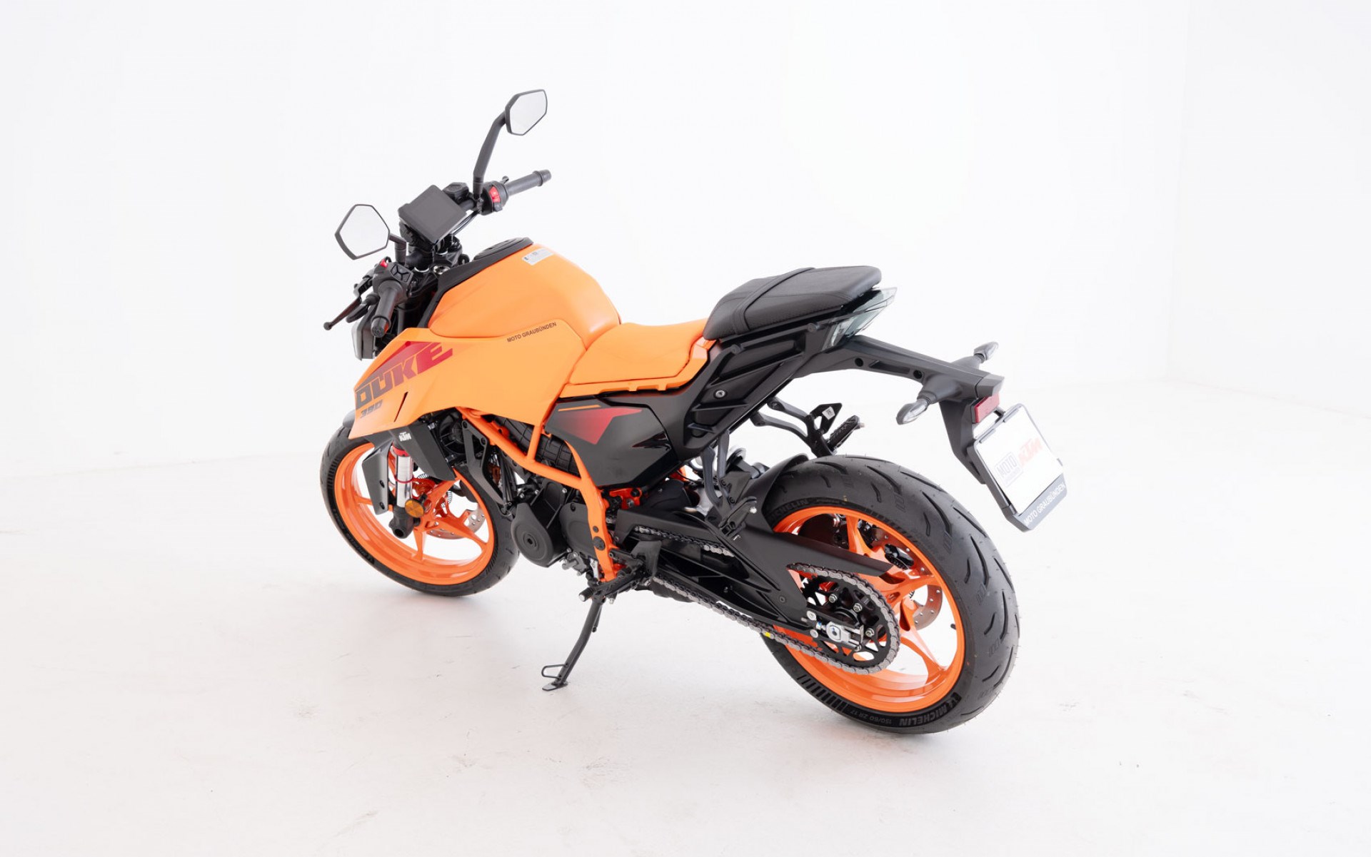 KTM 390 Duke-showroom-element-3