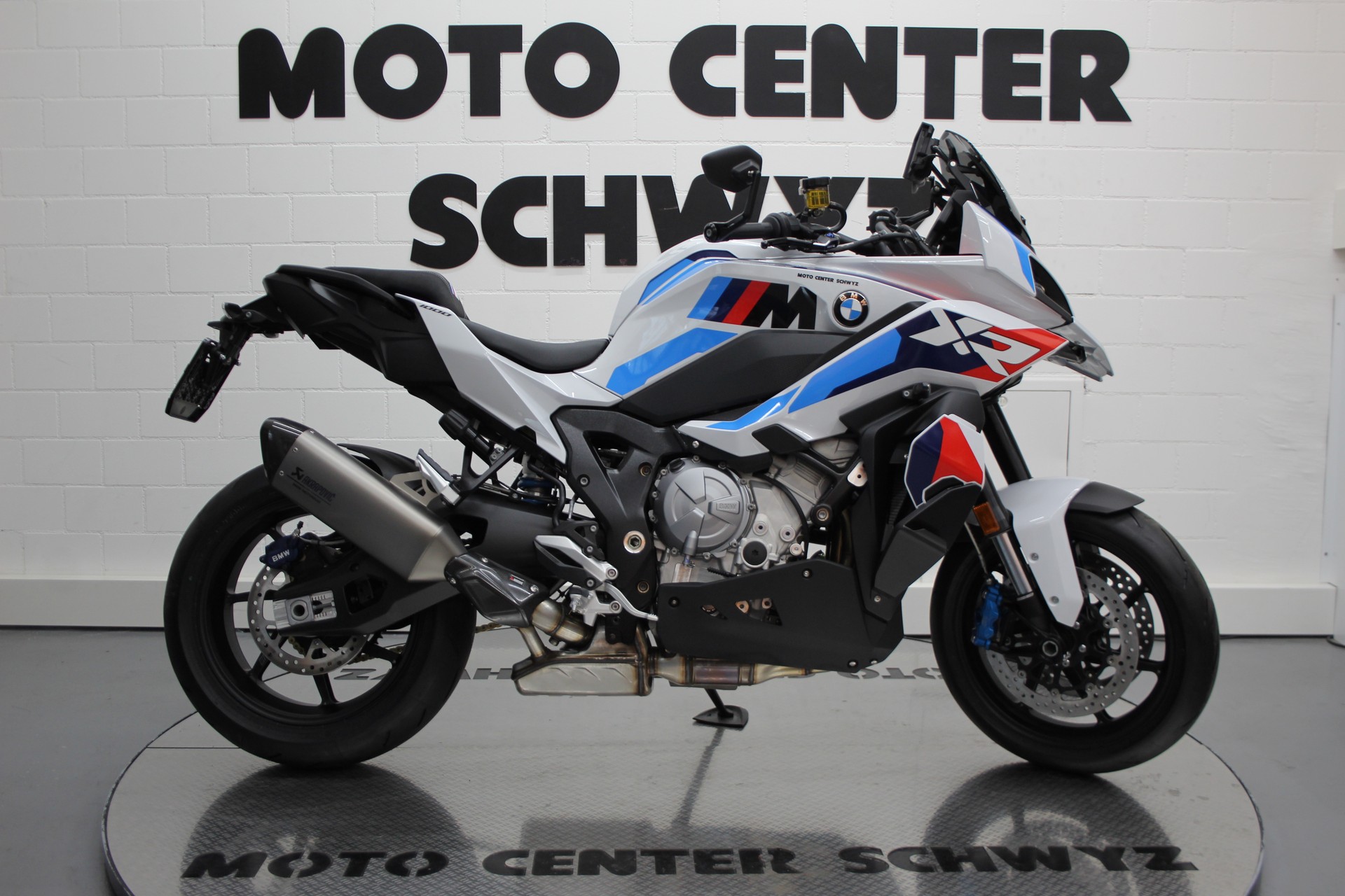 BMW M 1000 XR