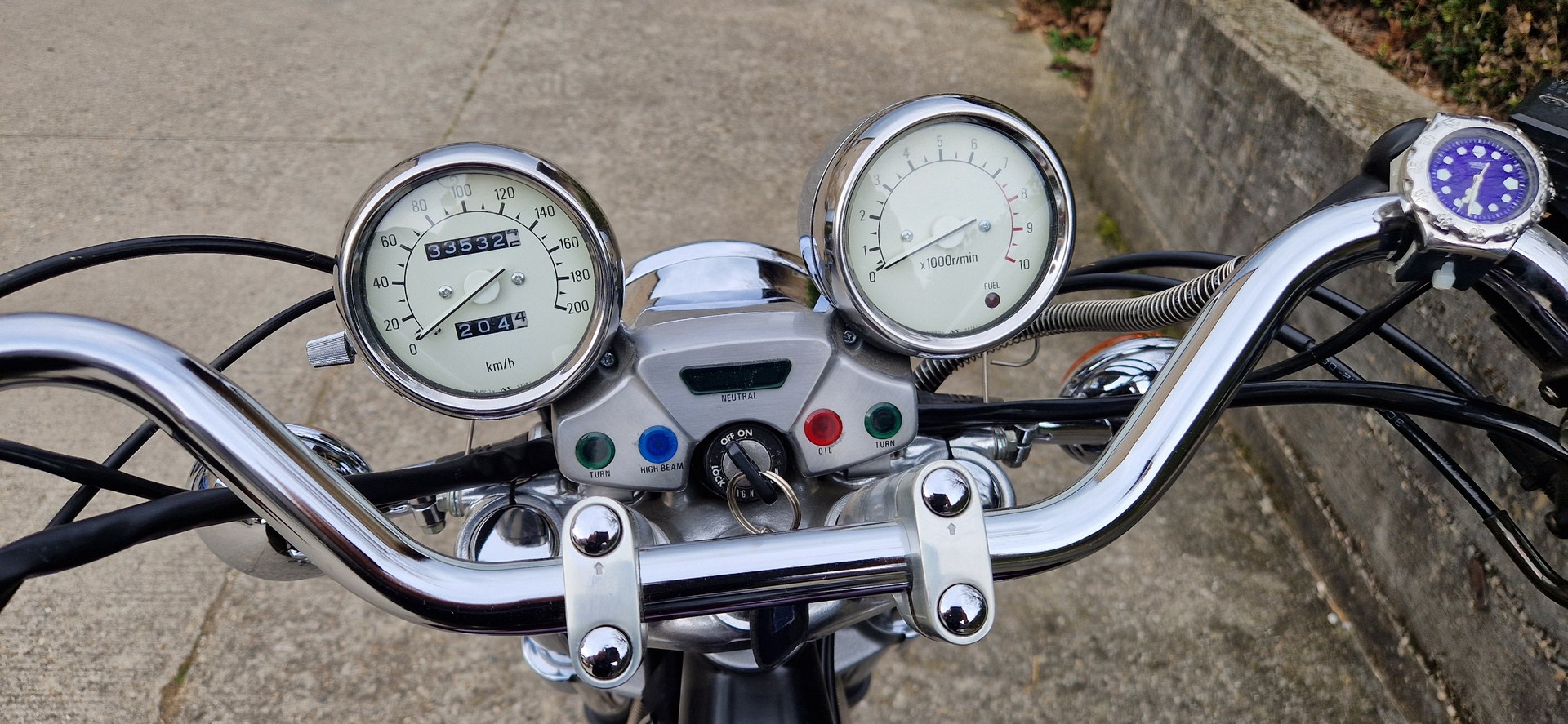 YAMAHA XV 750 Virago-image-4