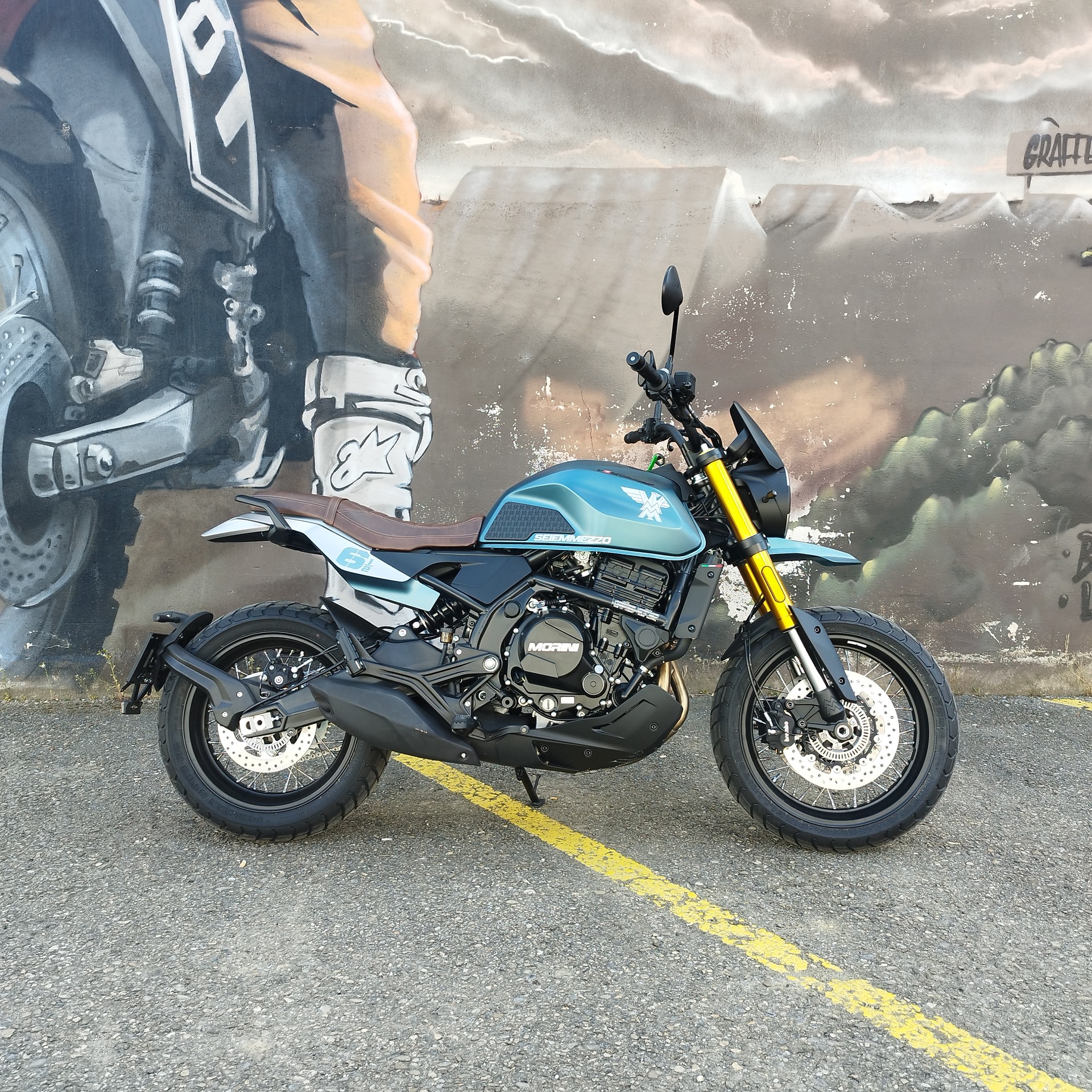 MOTO MORINI SEIEMMEZZO