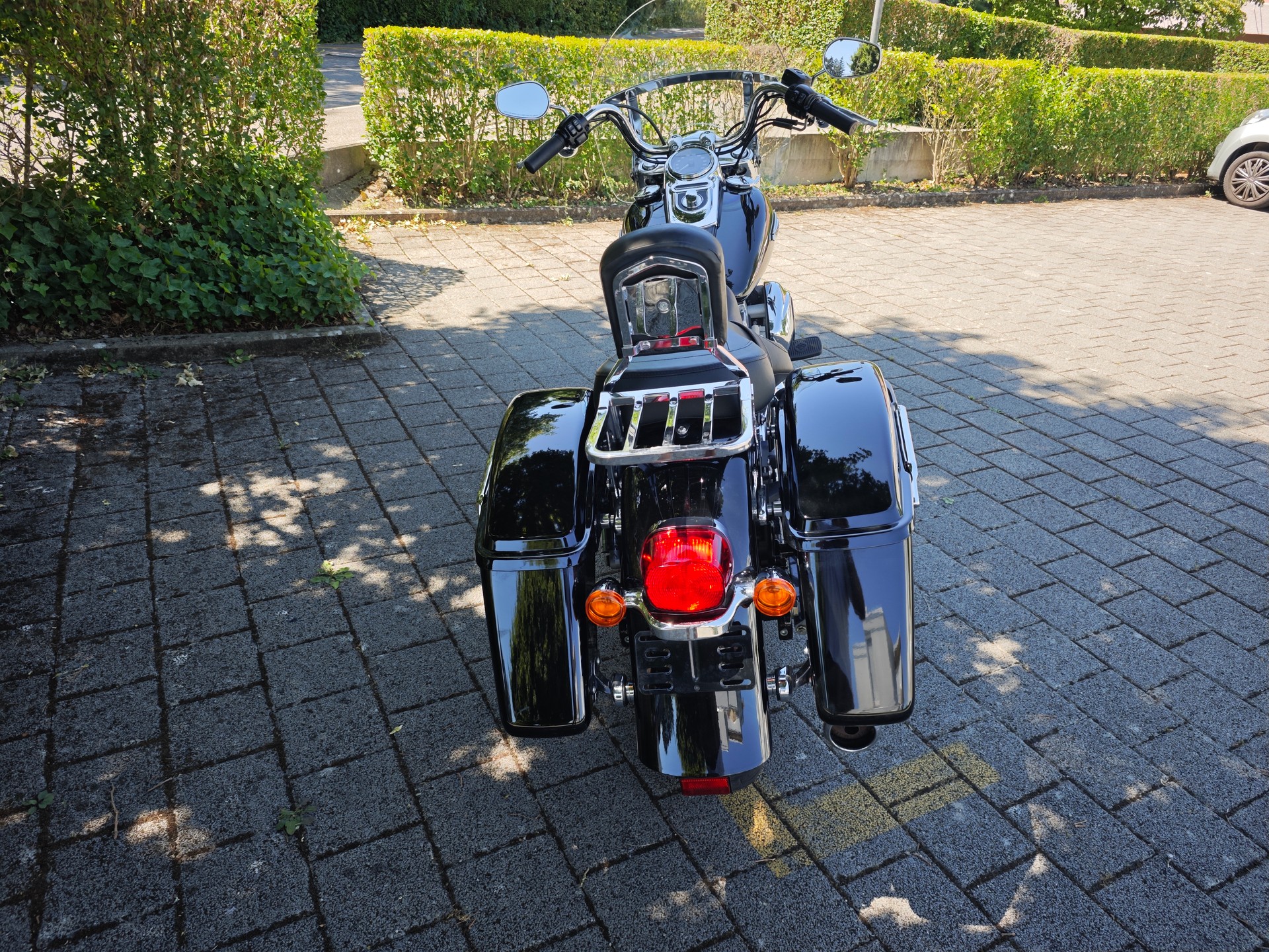 HARLEY-DAVIDSON FLD Dyna Switchback ABS-image-5