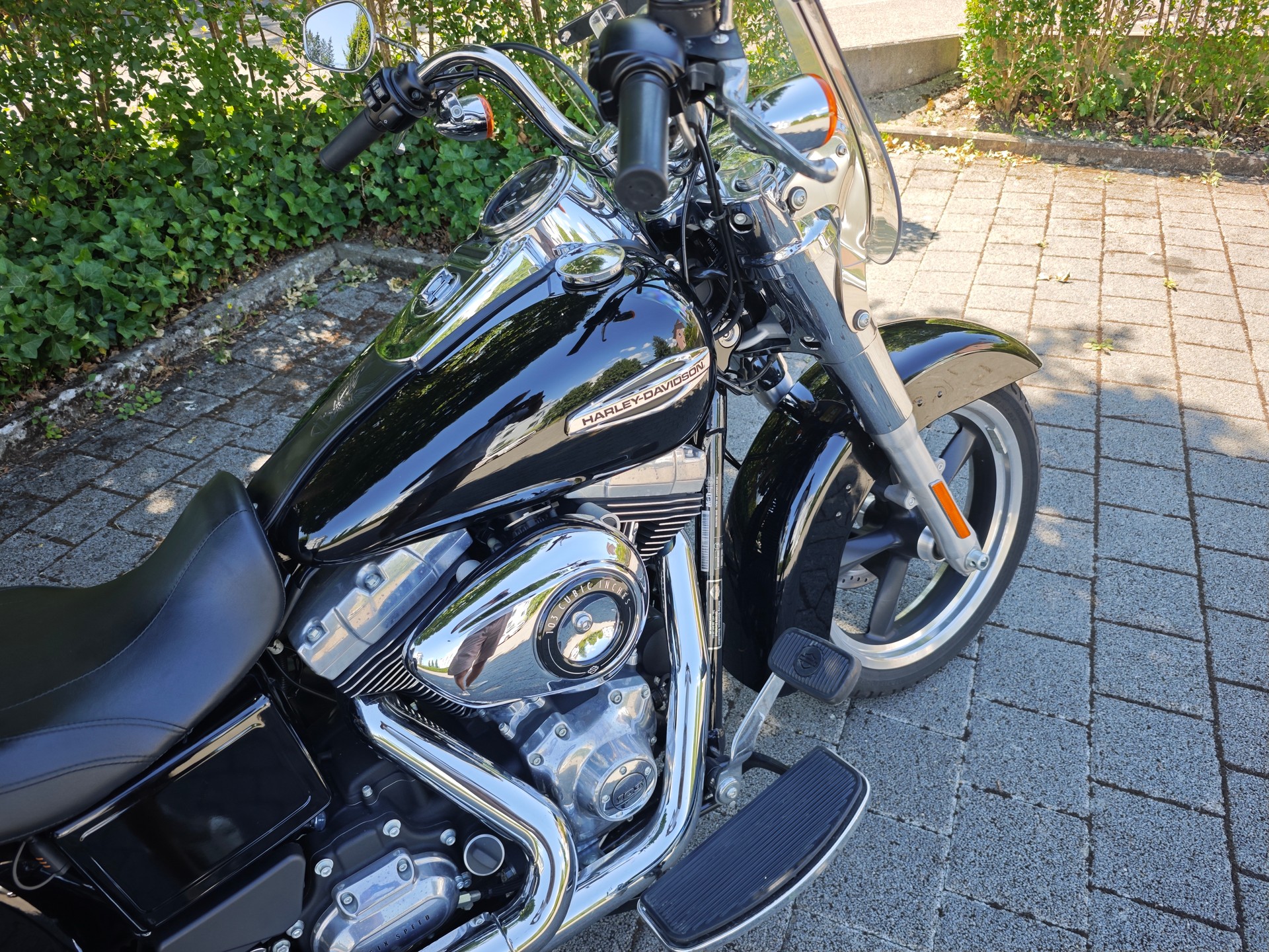 HARLEY-DAVIDSON FLD Dyna Switchback ABS-image-1