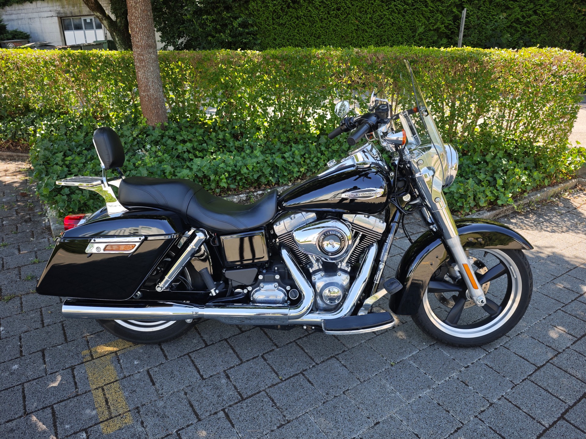 HARLEY-DAVIDSON FLD Dyna Switchback ABS-image-0