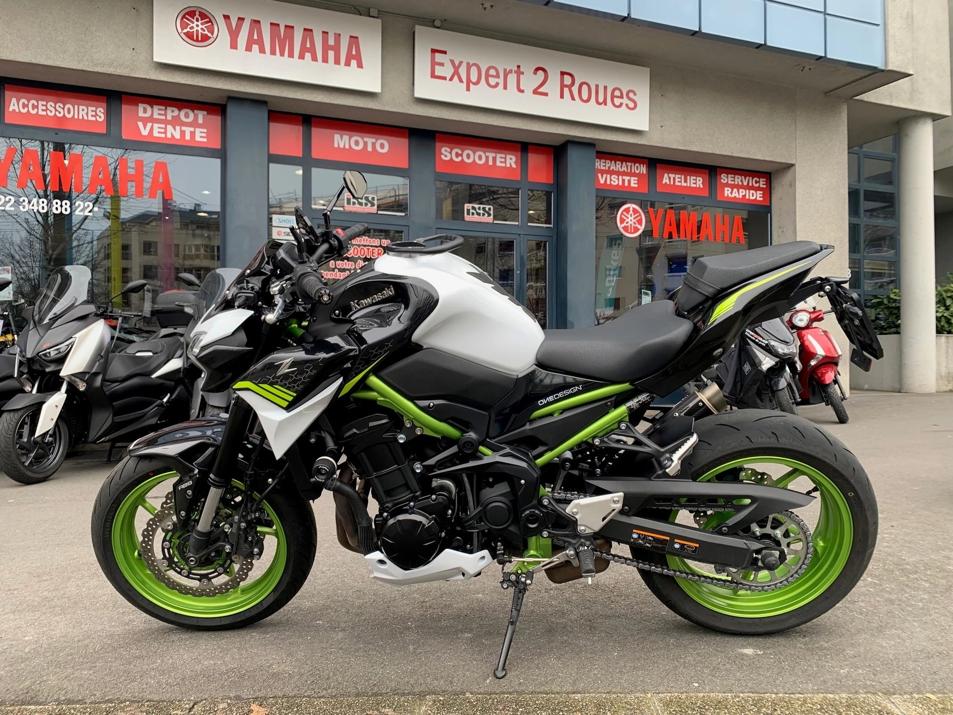 KAWASAKI Z 900-showroom-element-3