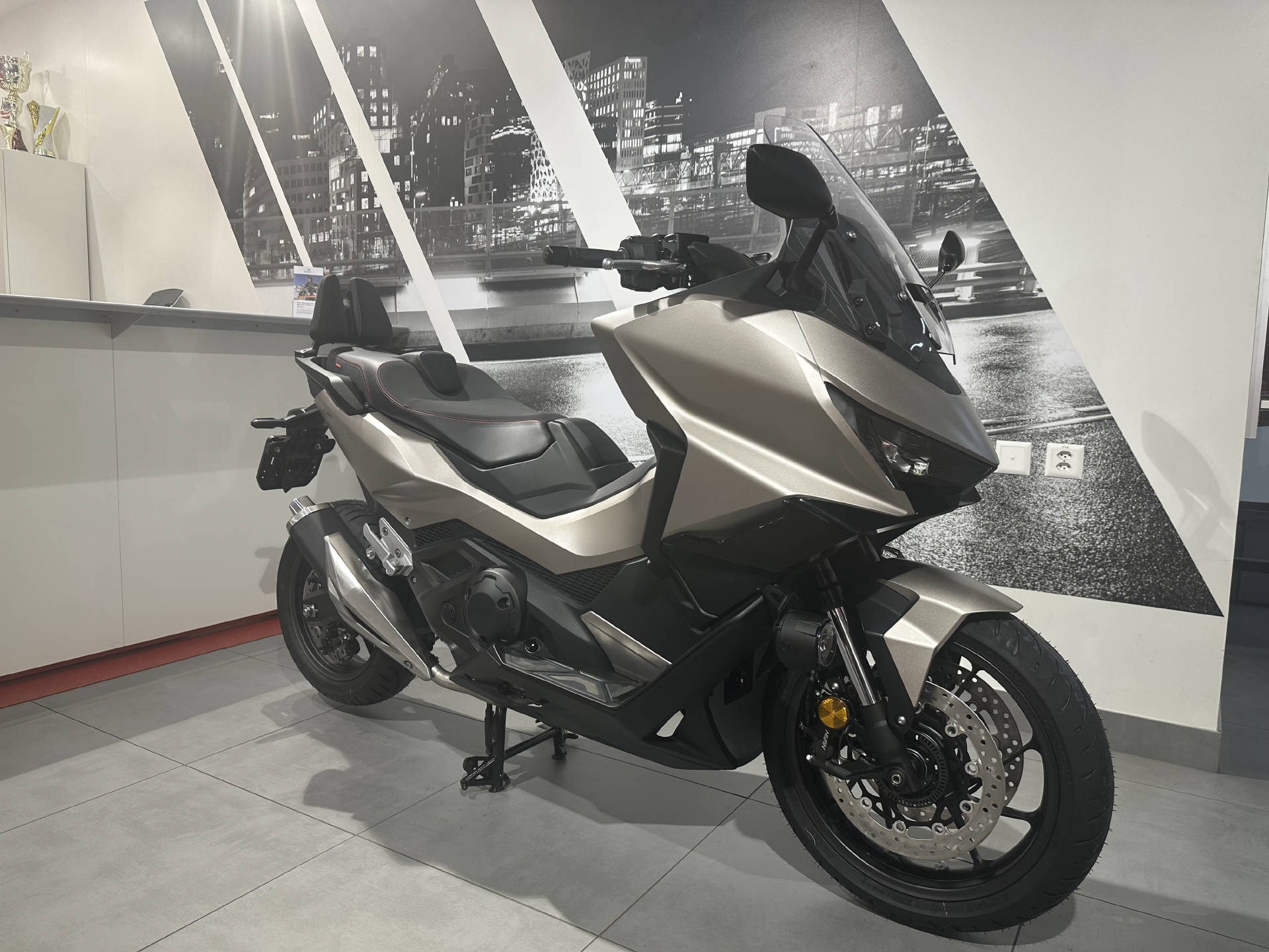 HONDA NSS 750 Forza ABS 35kW-showroom-element-3