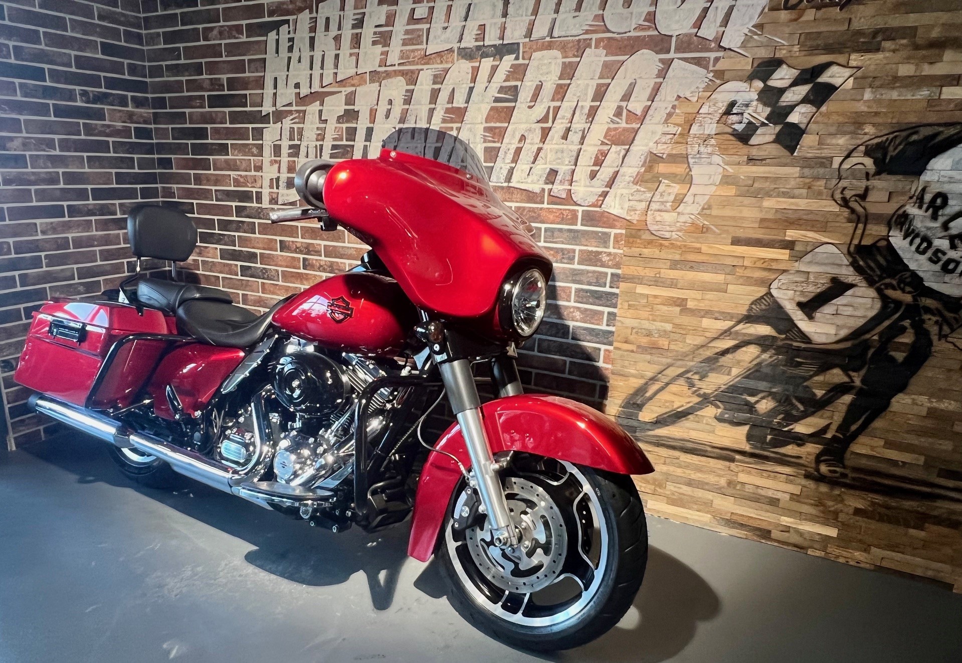 HARLEY-DAVIDSON FLHX Street Glide ABS-showroom-element-3