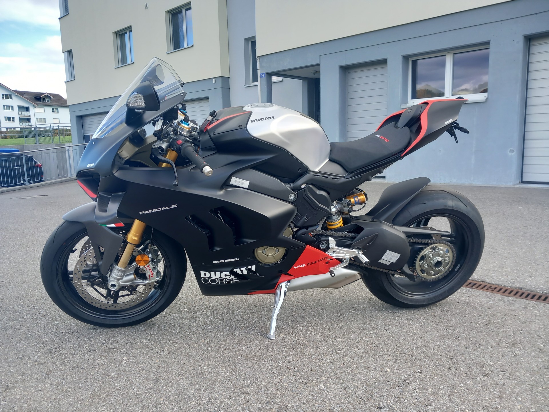 DUCATI Panigale V4 SP2-image-2