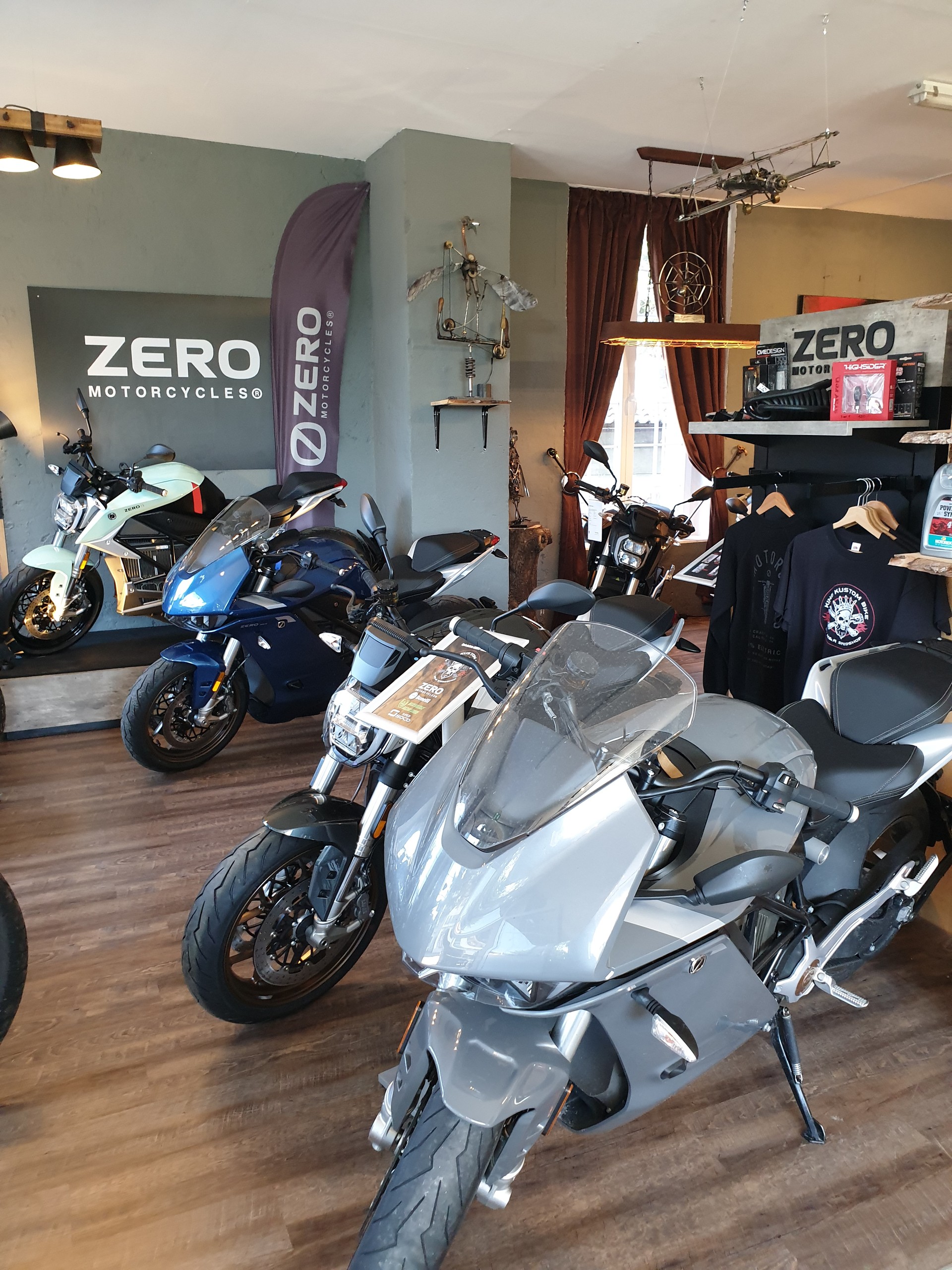 ZERO DSR/X avec rapid charger et bagagerie complète-image-2