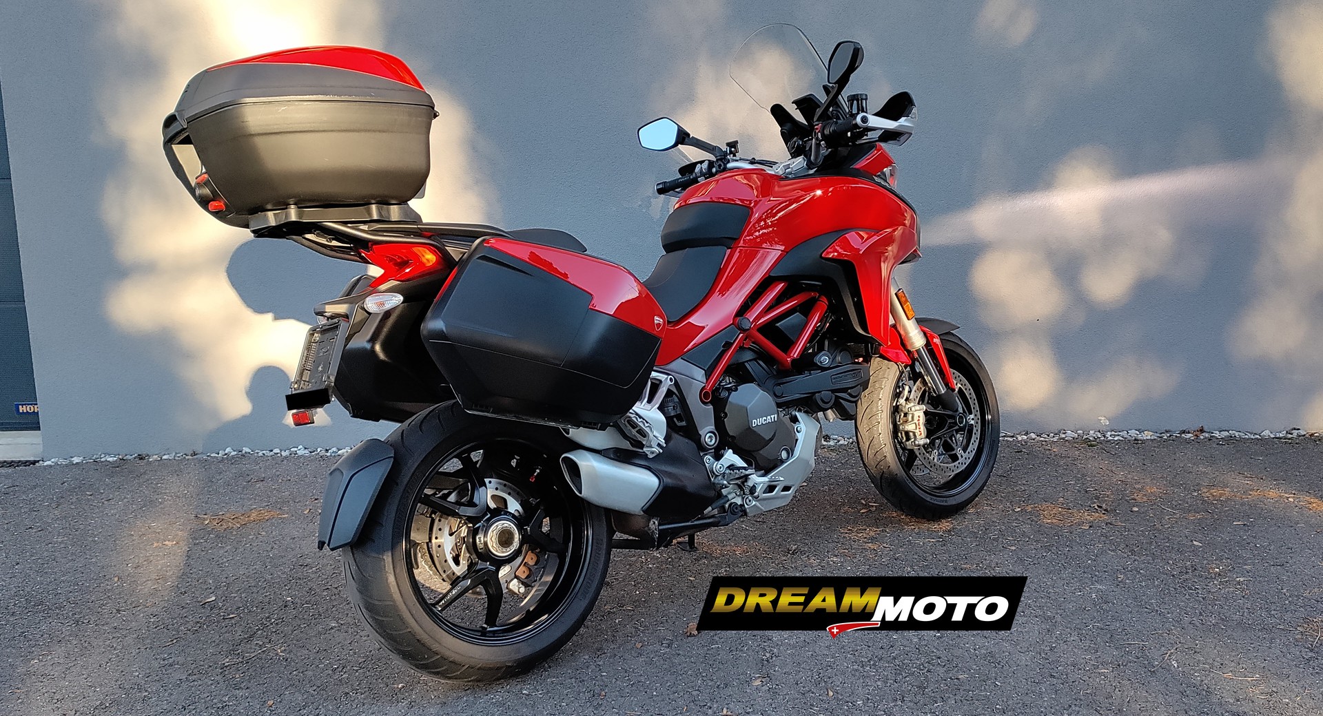 DUCATI Multistrada 1200 S Touring Pack-showroom-element-3